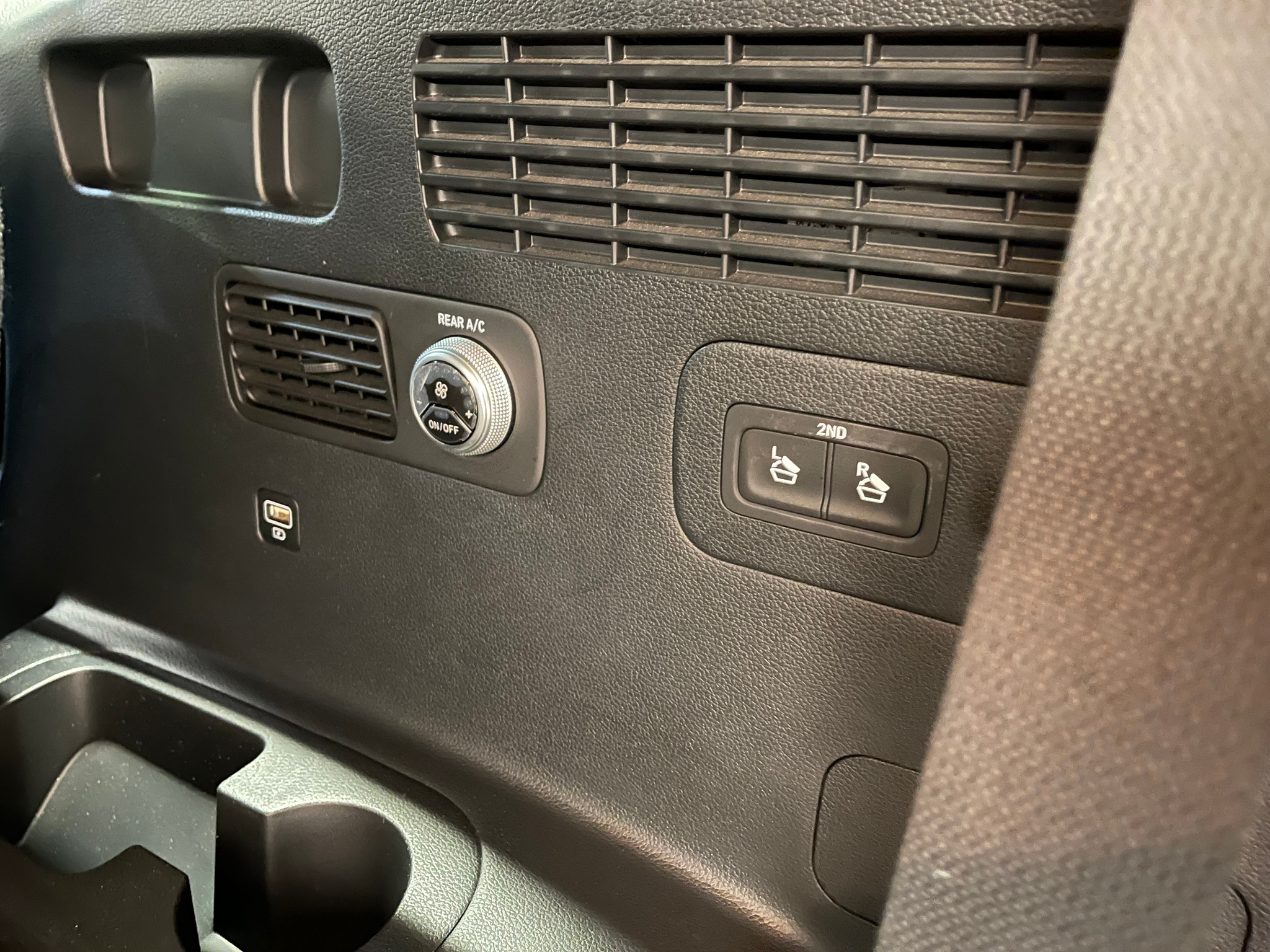 listing desktop thumbnail image 18