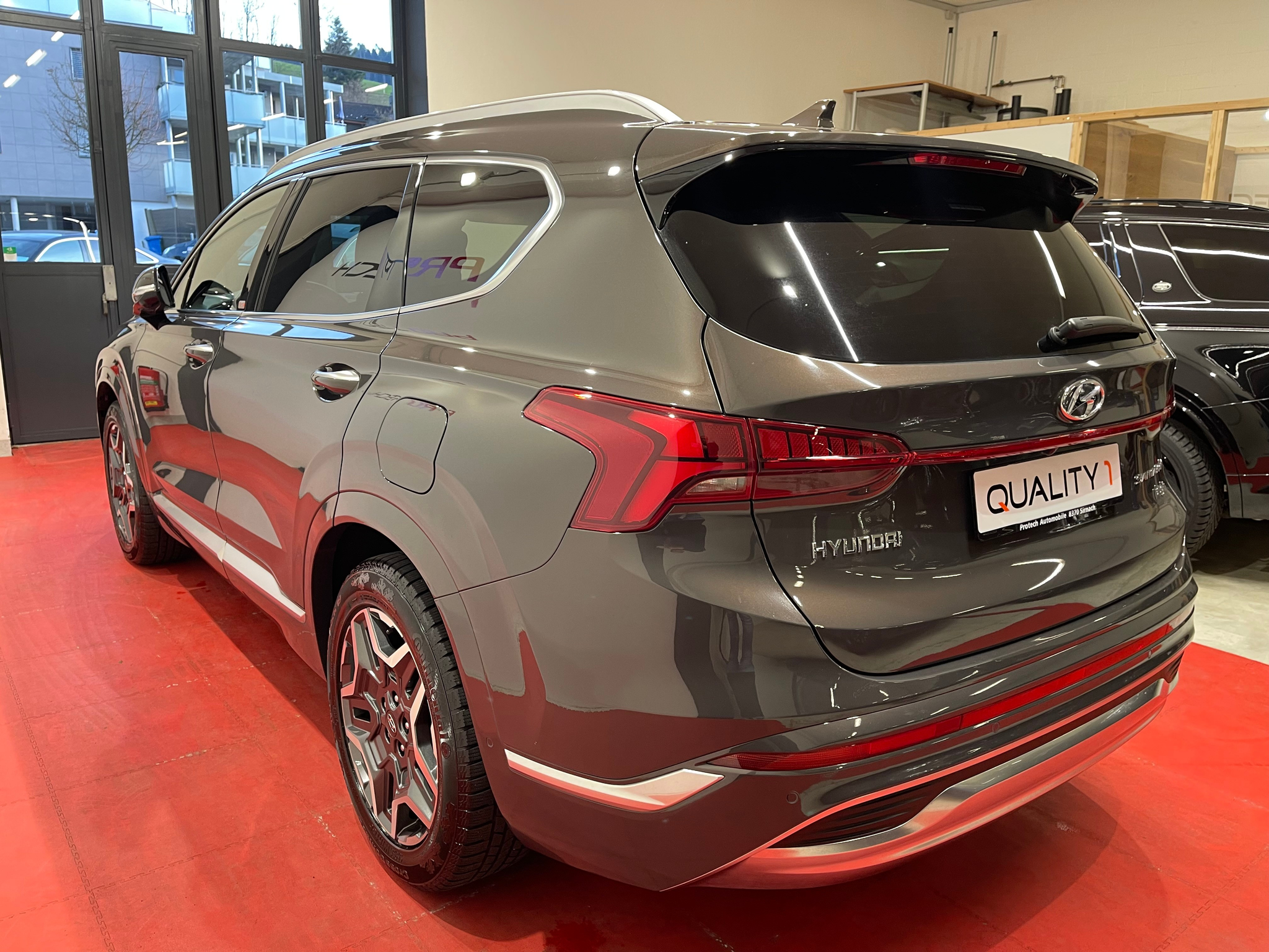 listing desktop thumbnail image 7