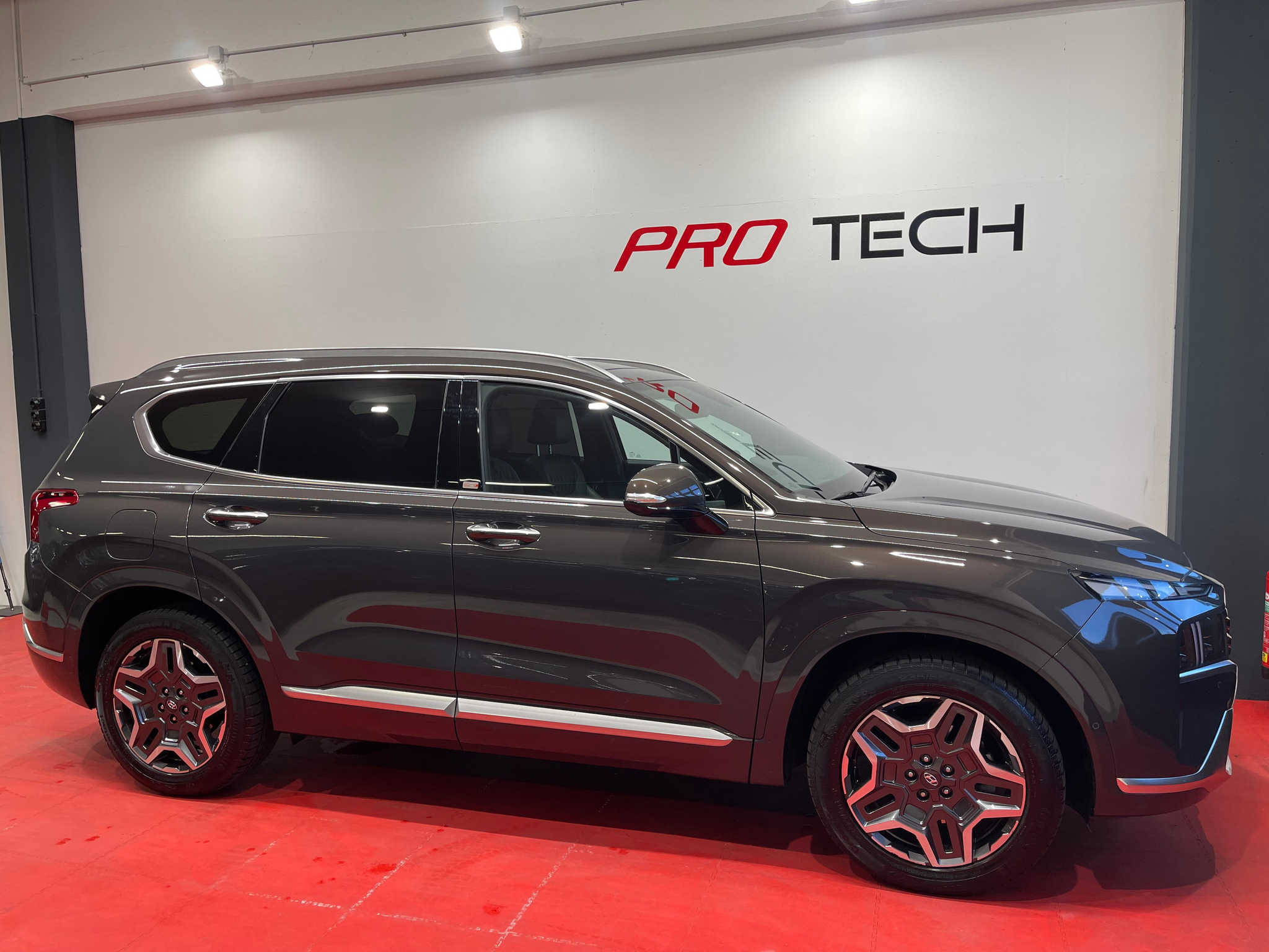 listing desktop thumbnail image 1