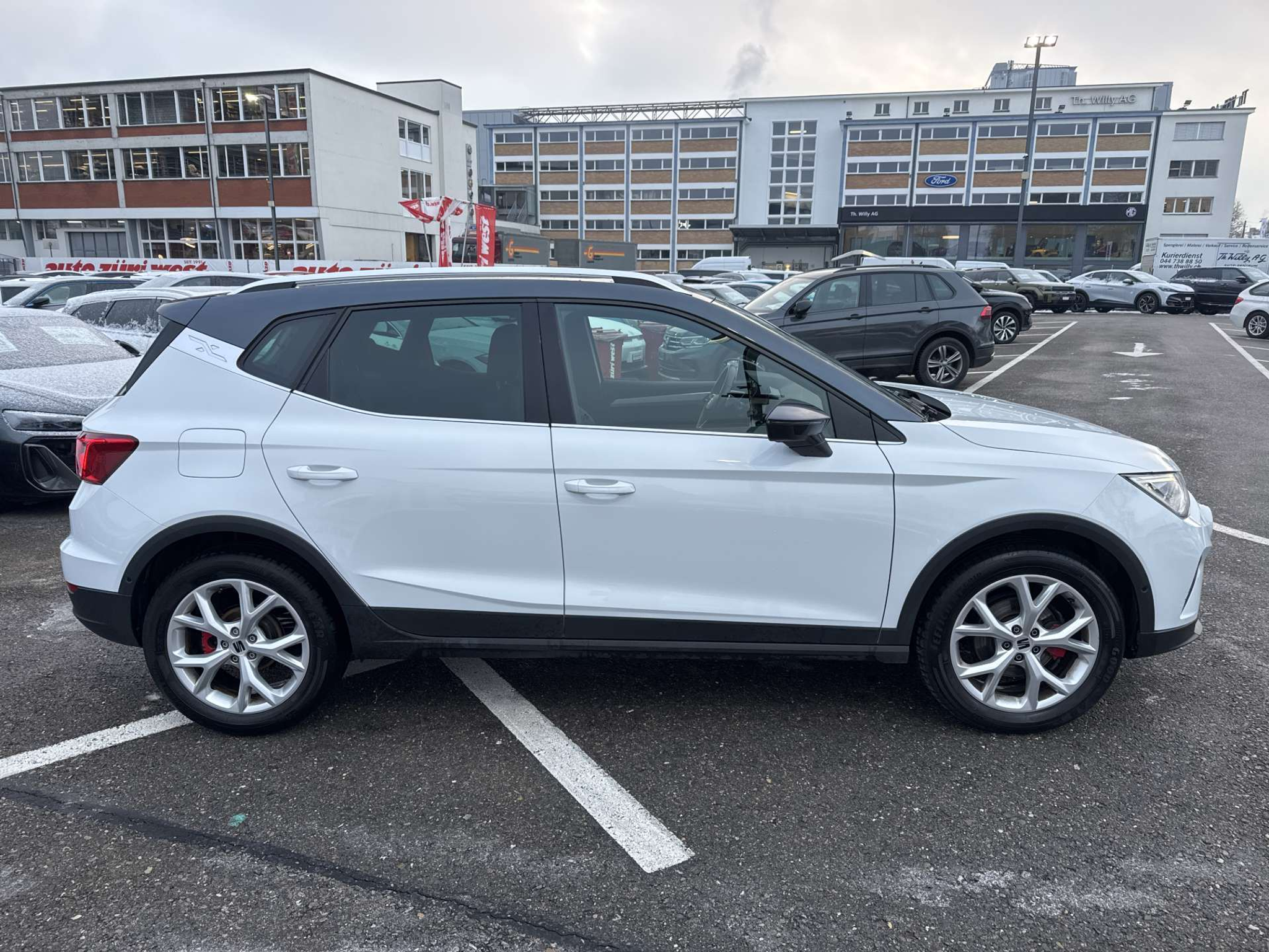 listing desktop thumbnail image 10