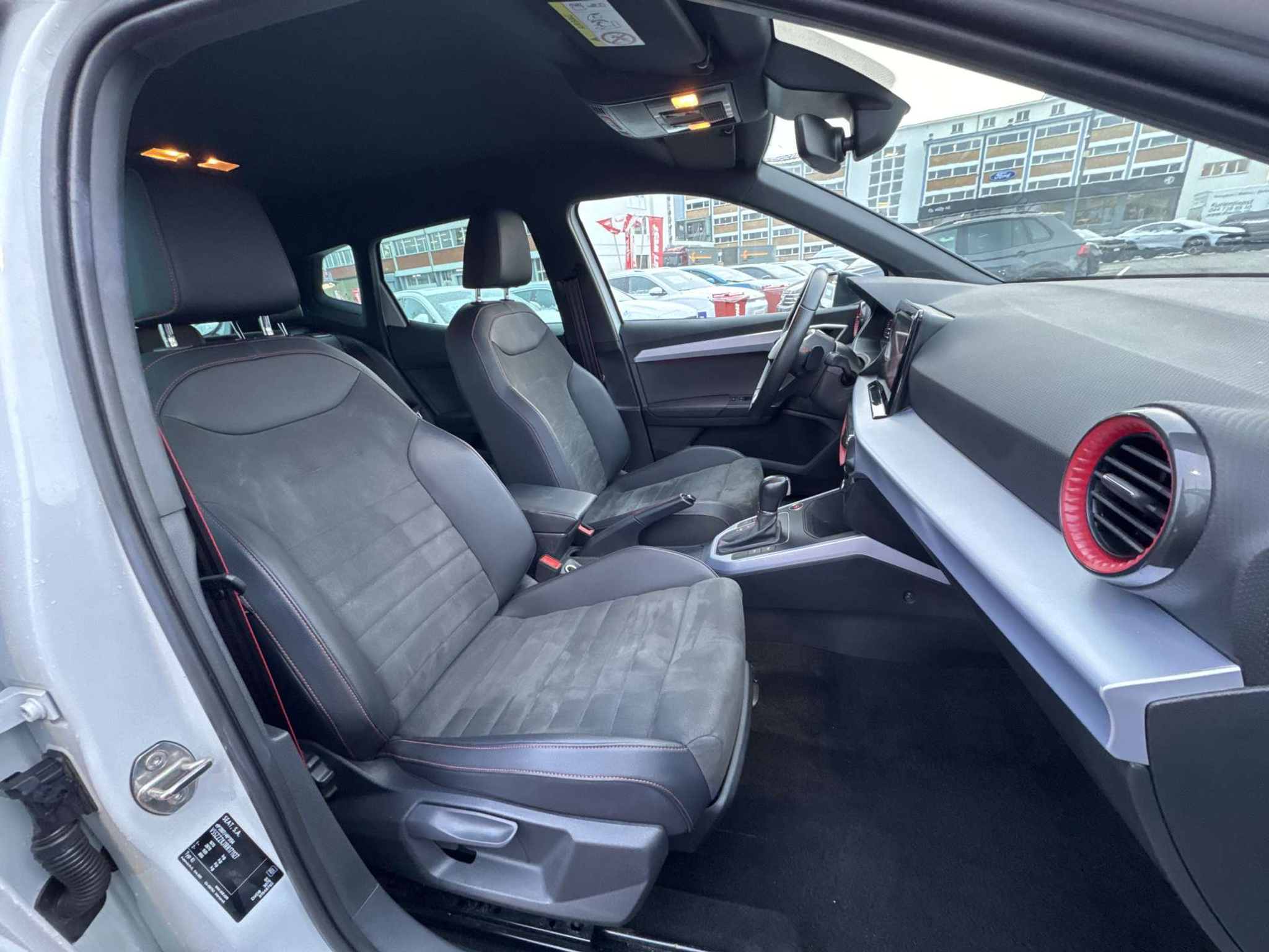 listing desktop thumbnail image 12