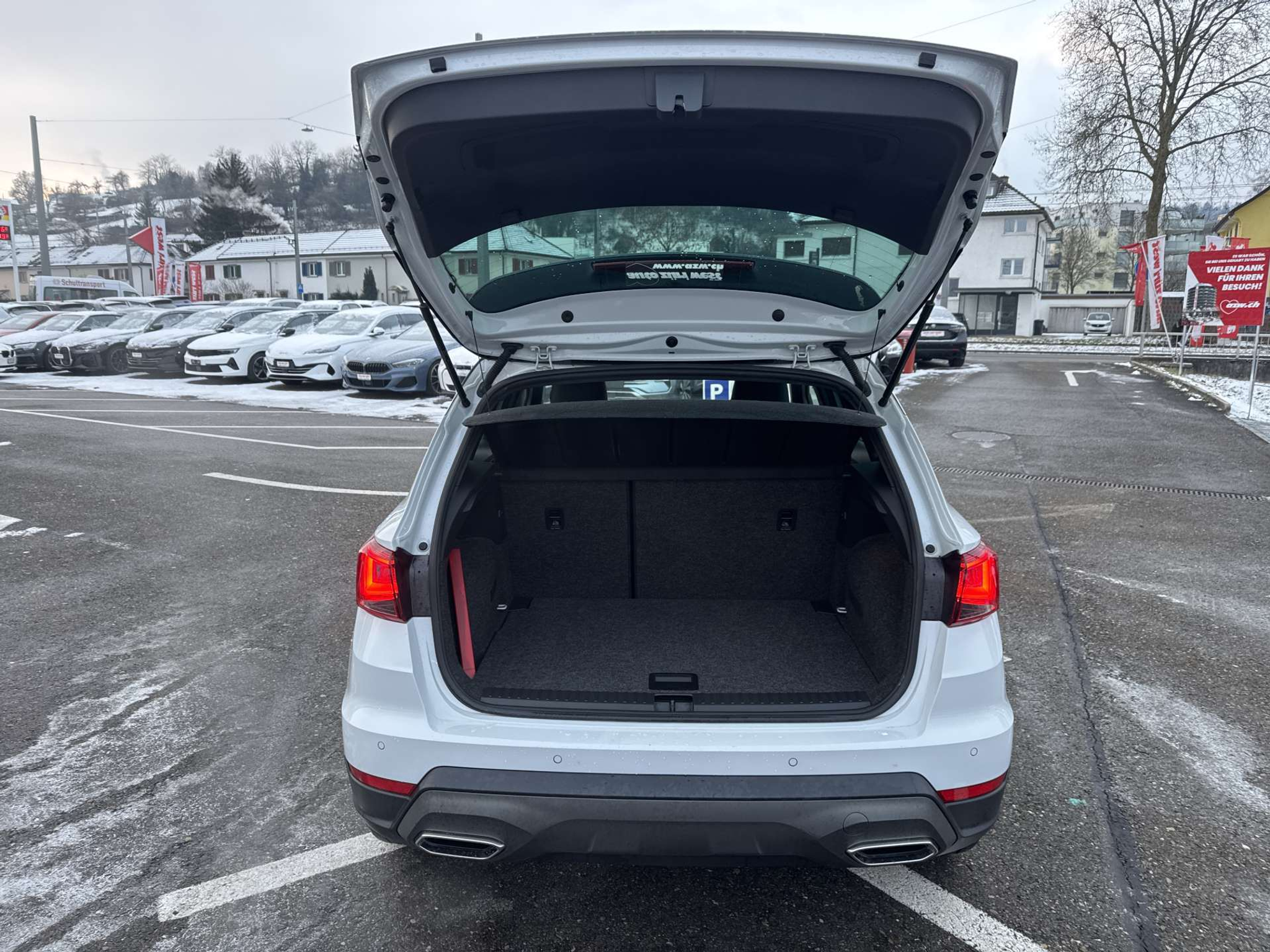 listing desktop thumbnail image 7