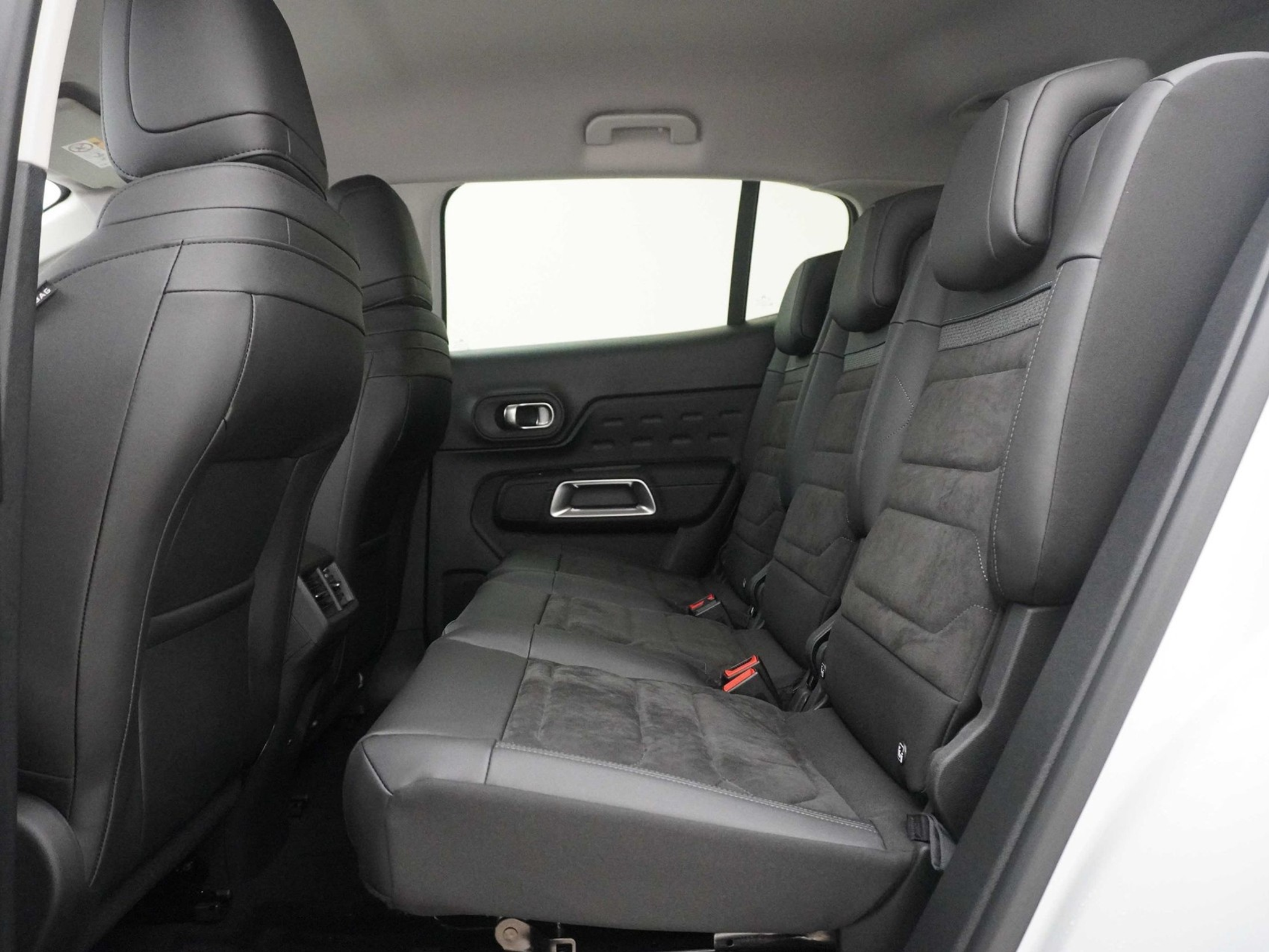 listing desktop thumbnail image 20