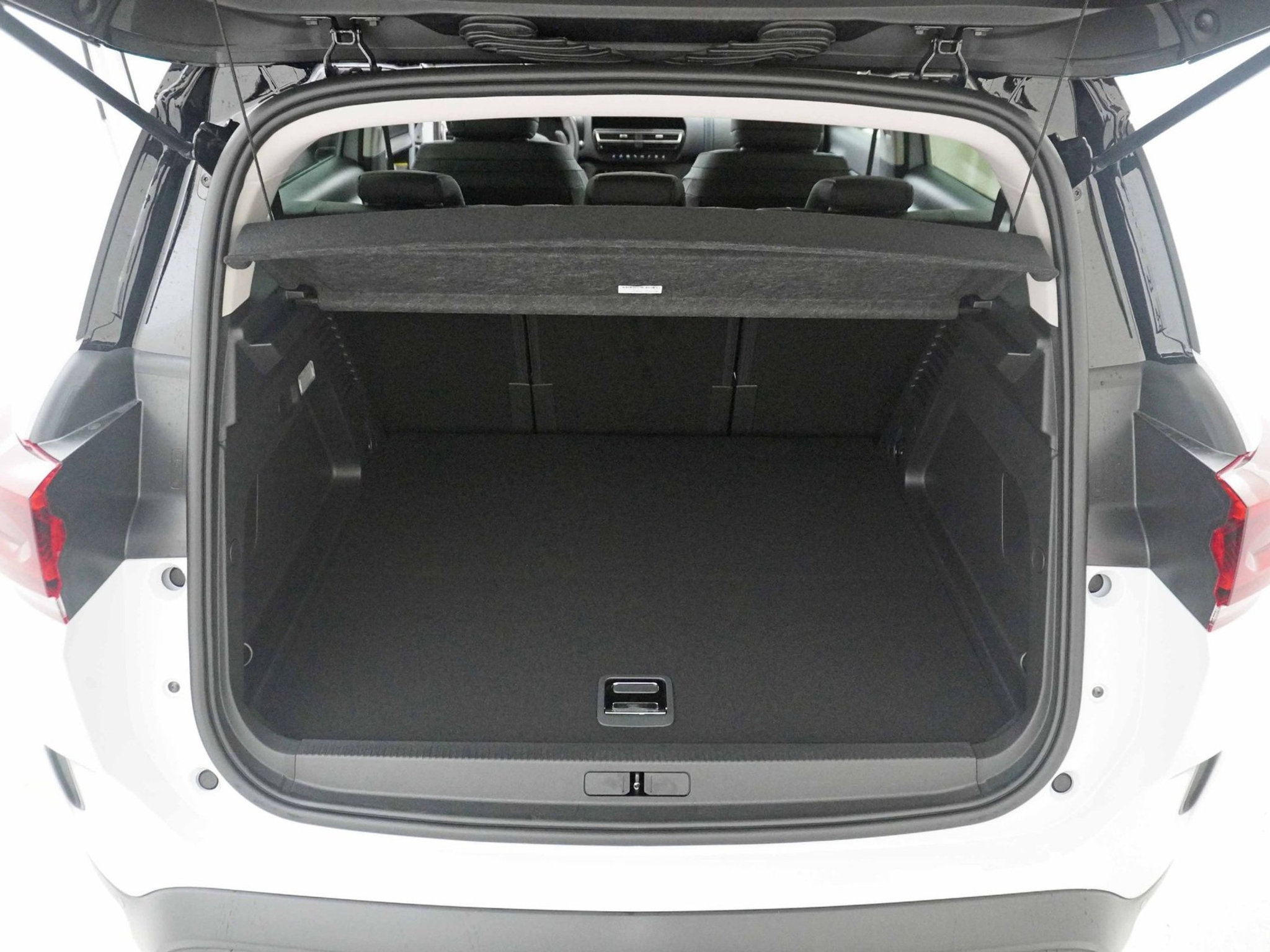 listing desktop thumbnail image 21