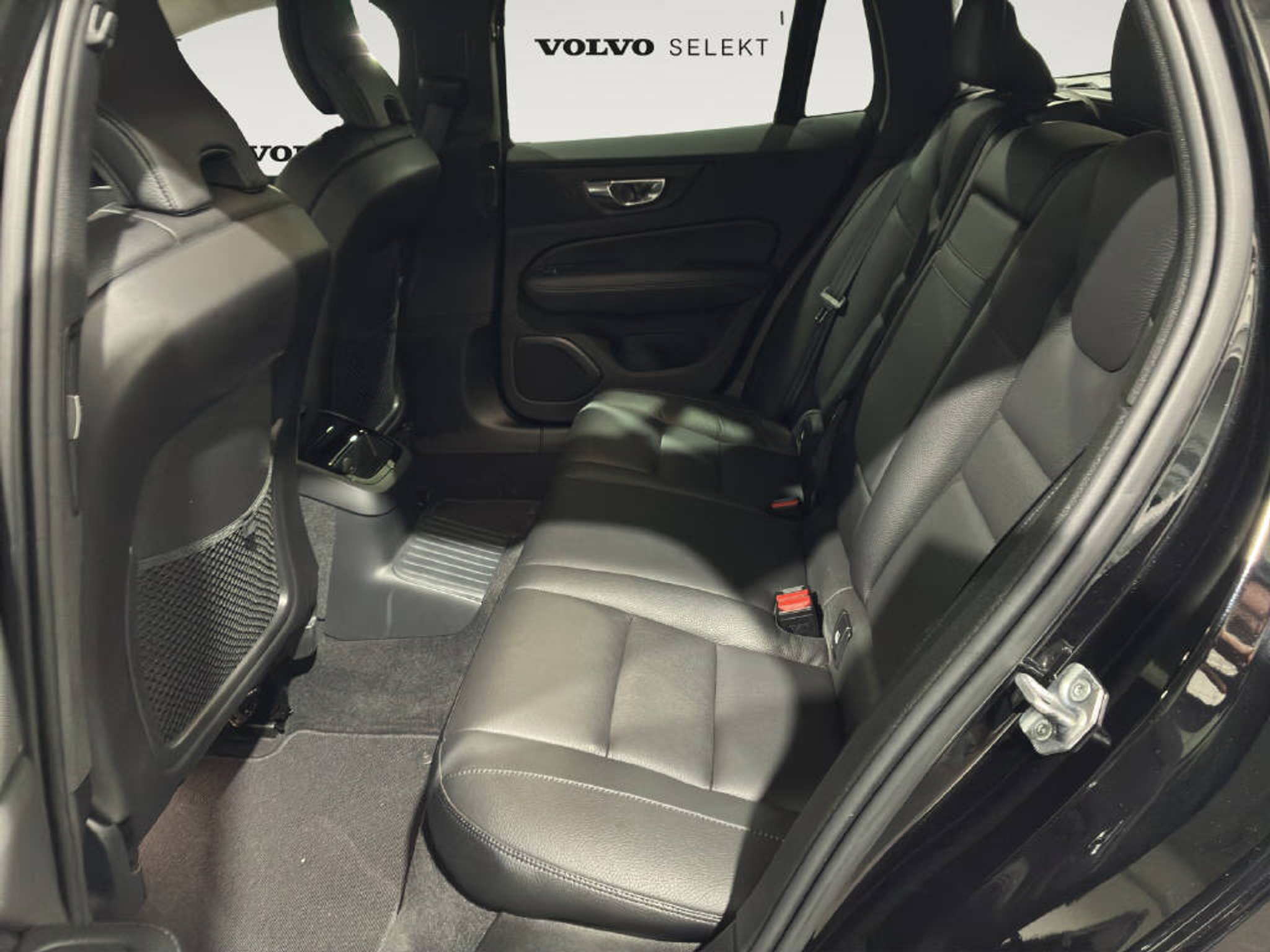 listing desktop thumbnail image 12