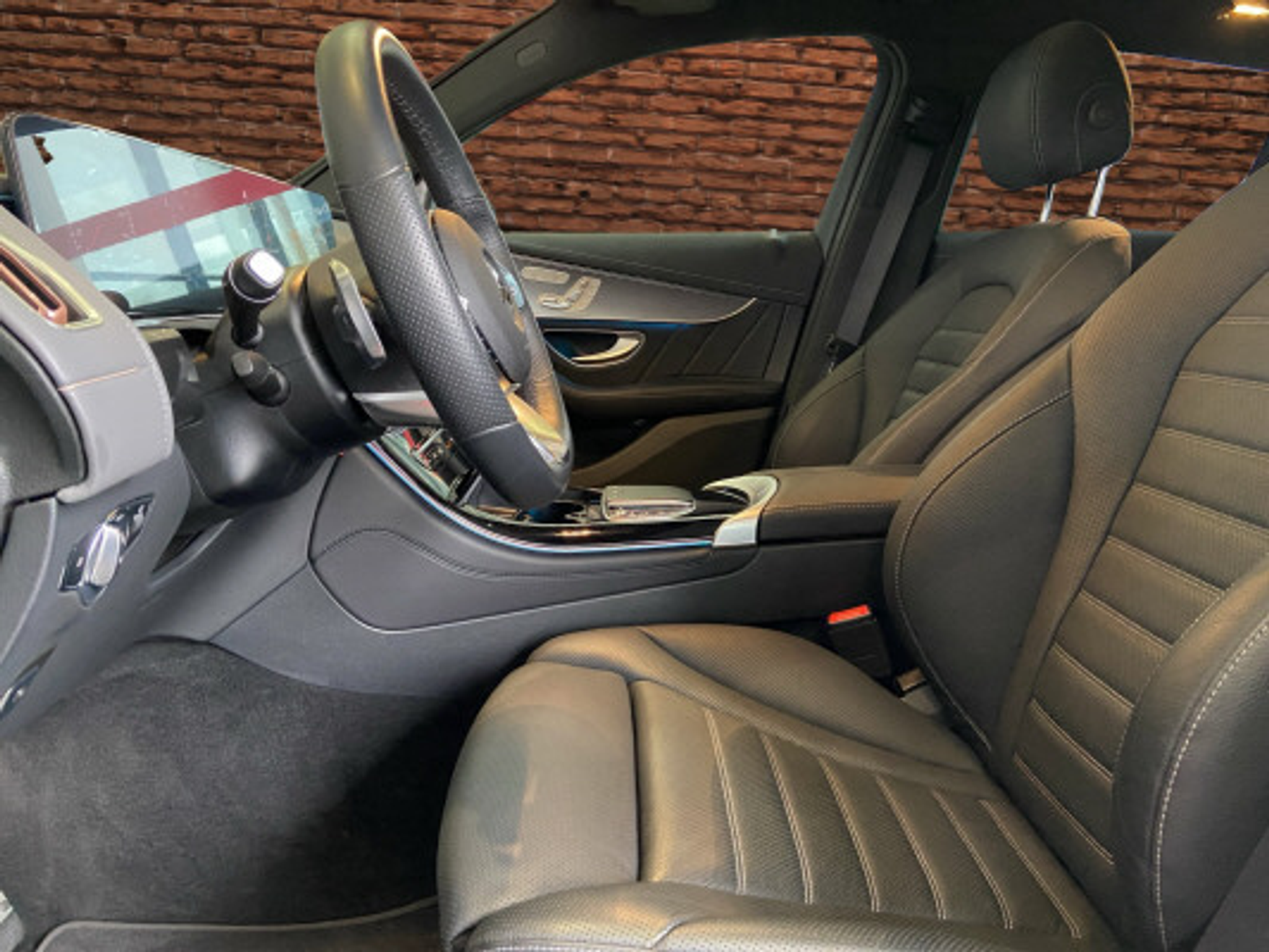 listing desktop thumbnail image 10