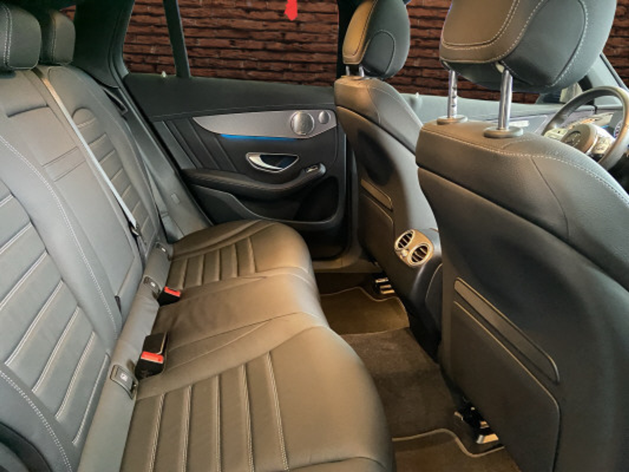 listing desktop thumbnail image 12