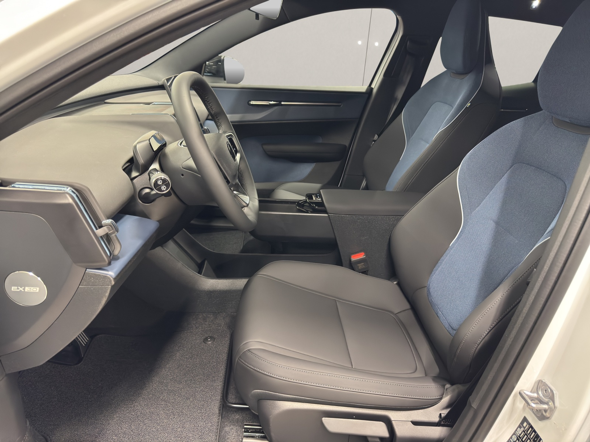 listing desktop thumbnail image 11