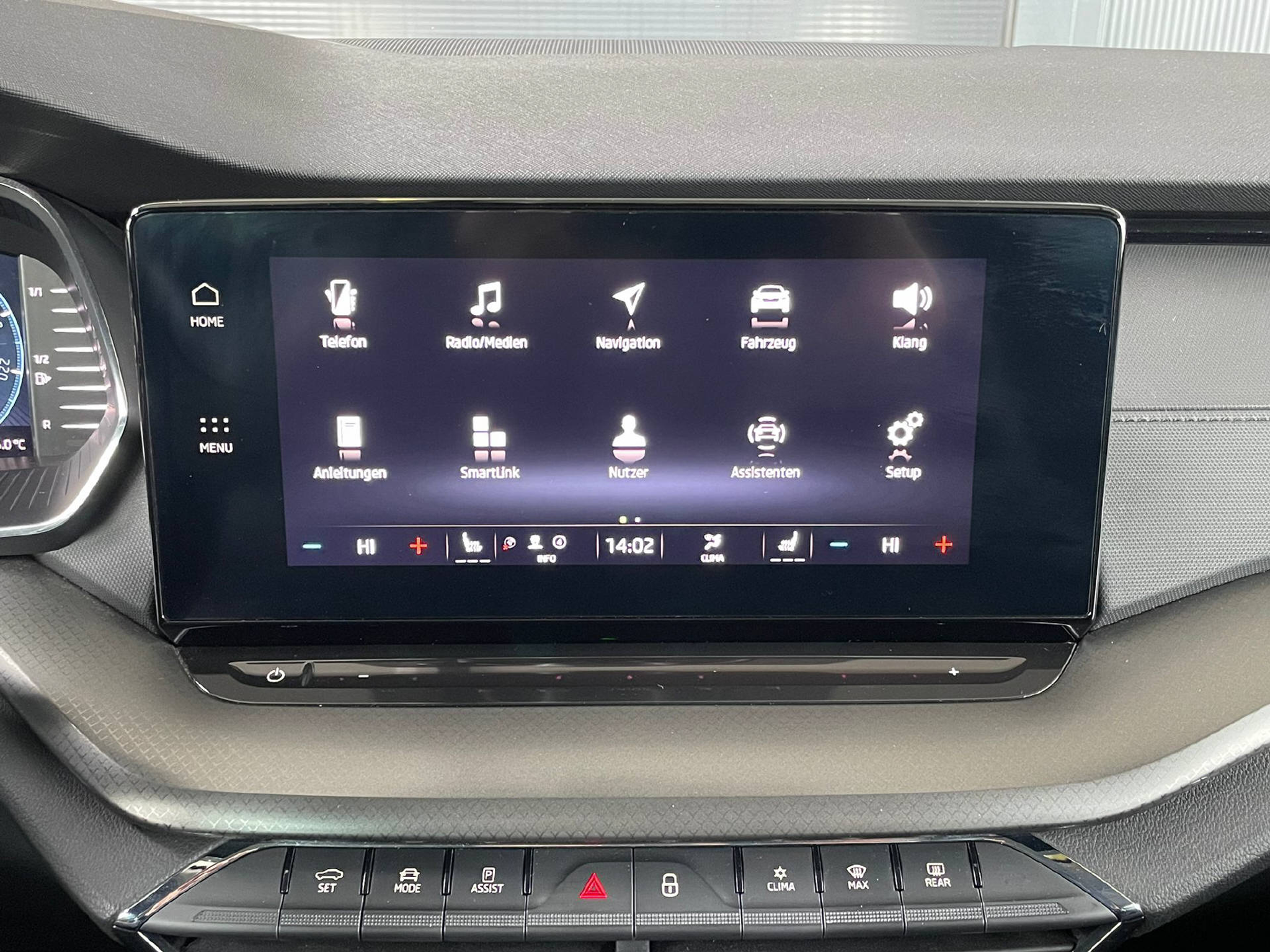 listing desktop thumbnail image 12