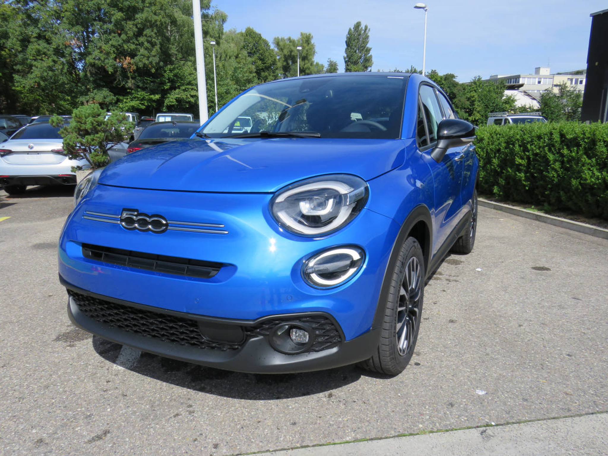 listing desktop thumbnail image 1