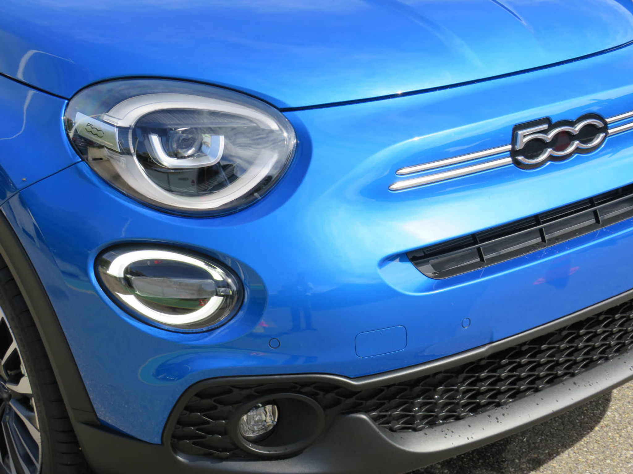 listing desktop thumbnail image 2