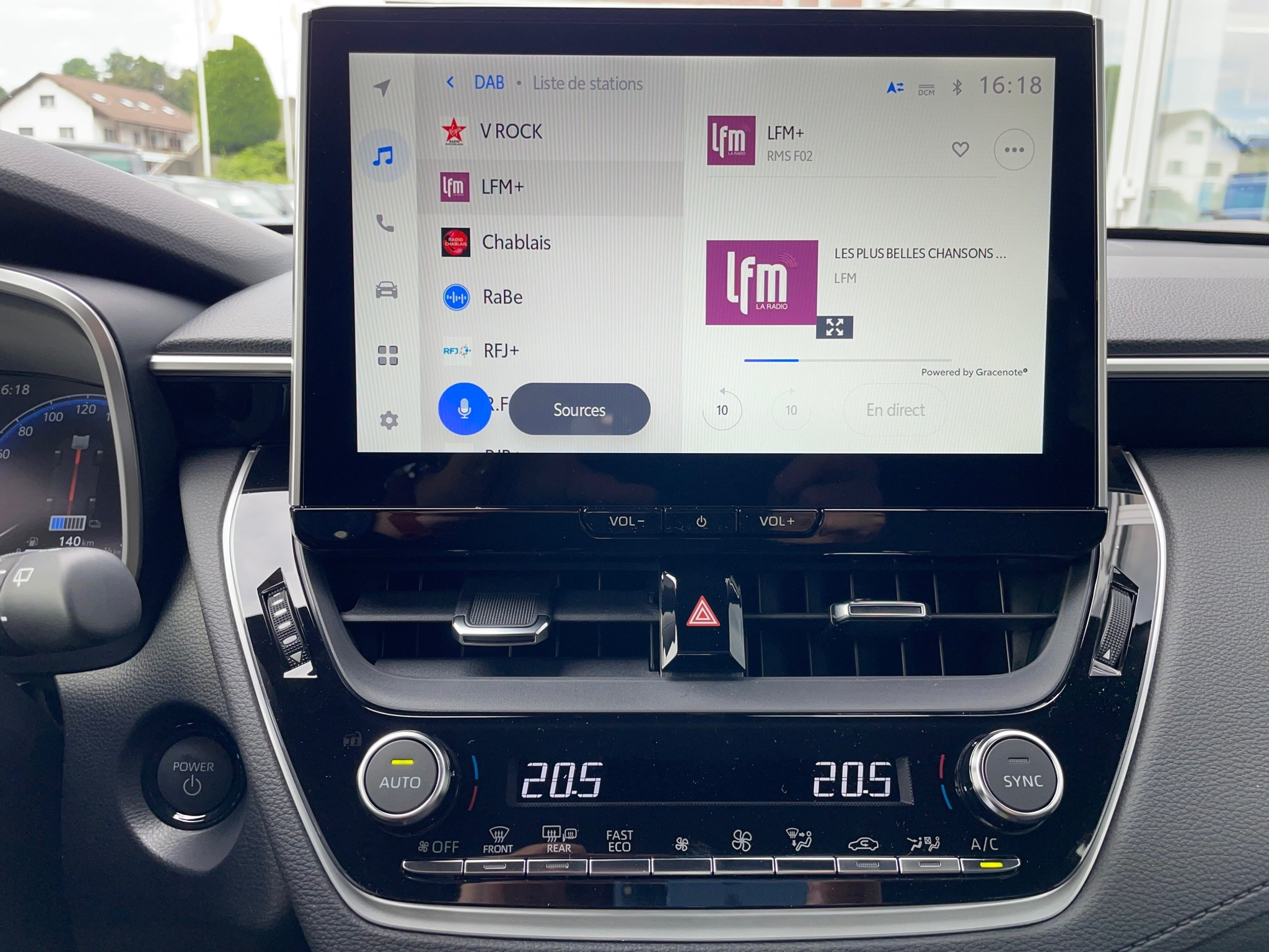 listing desktop thumbnail image 24