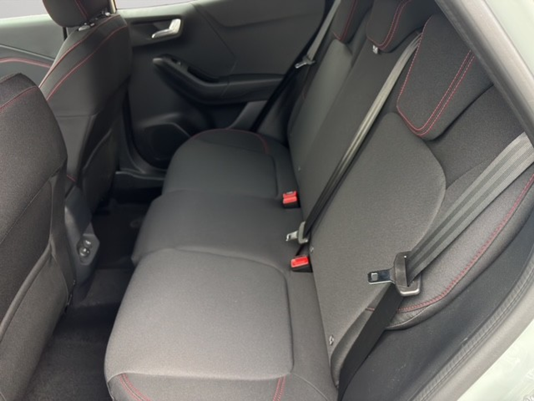 listing desktop thumbnail image 5