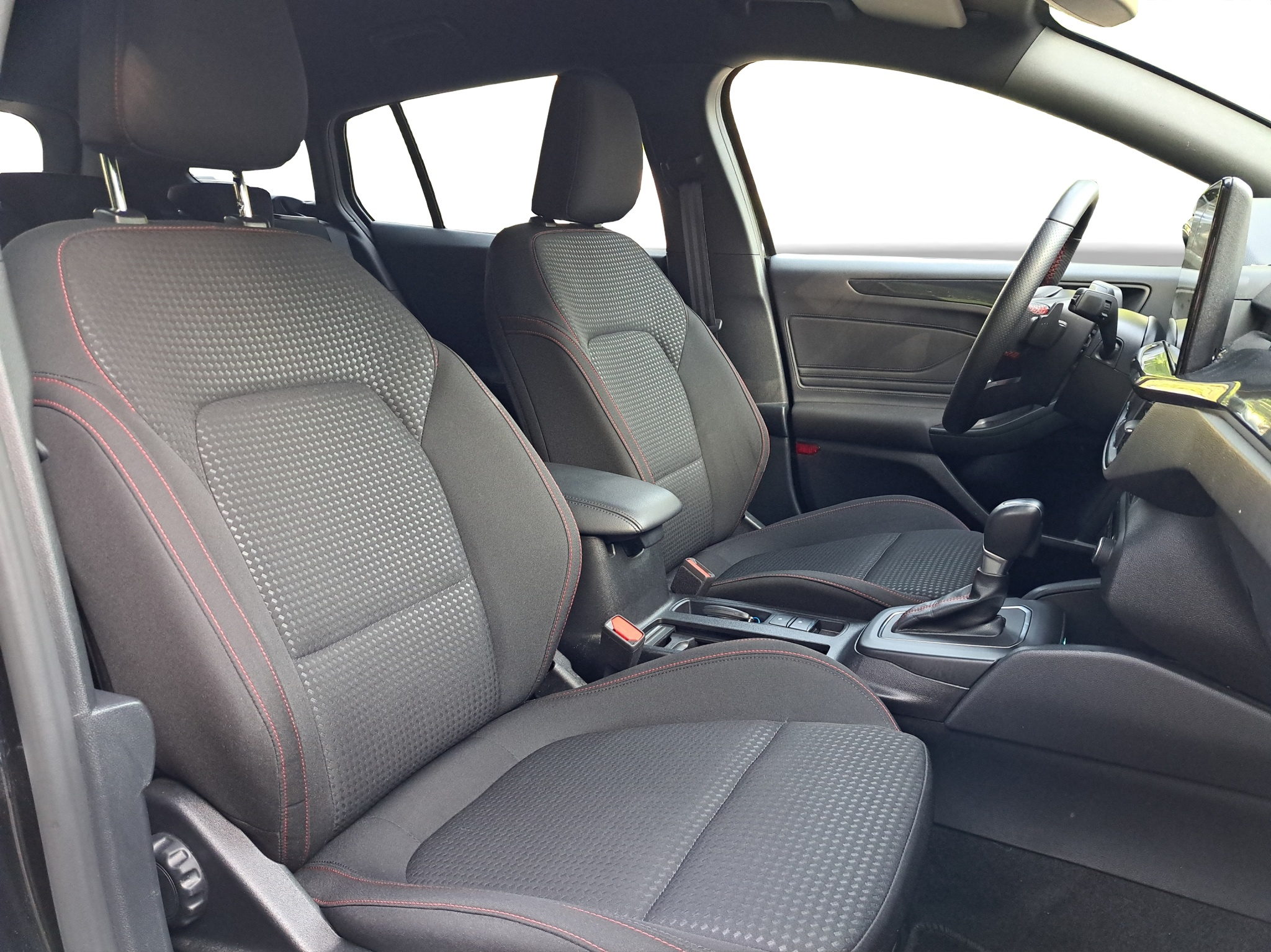 listing desktop thumbnail image 10