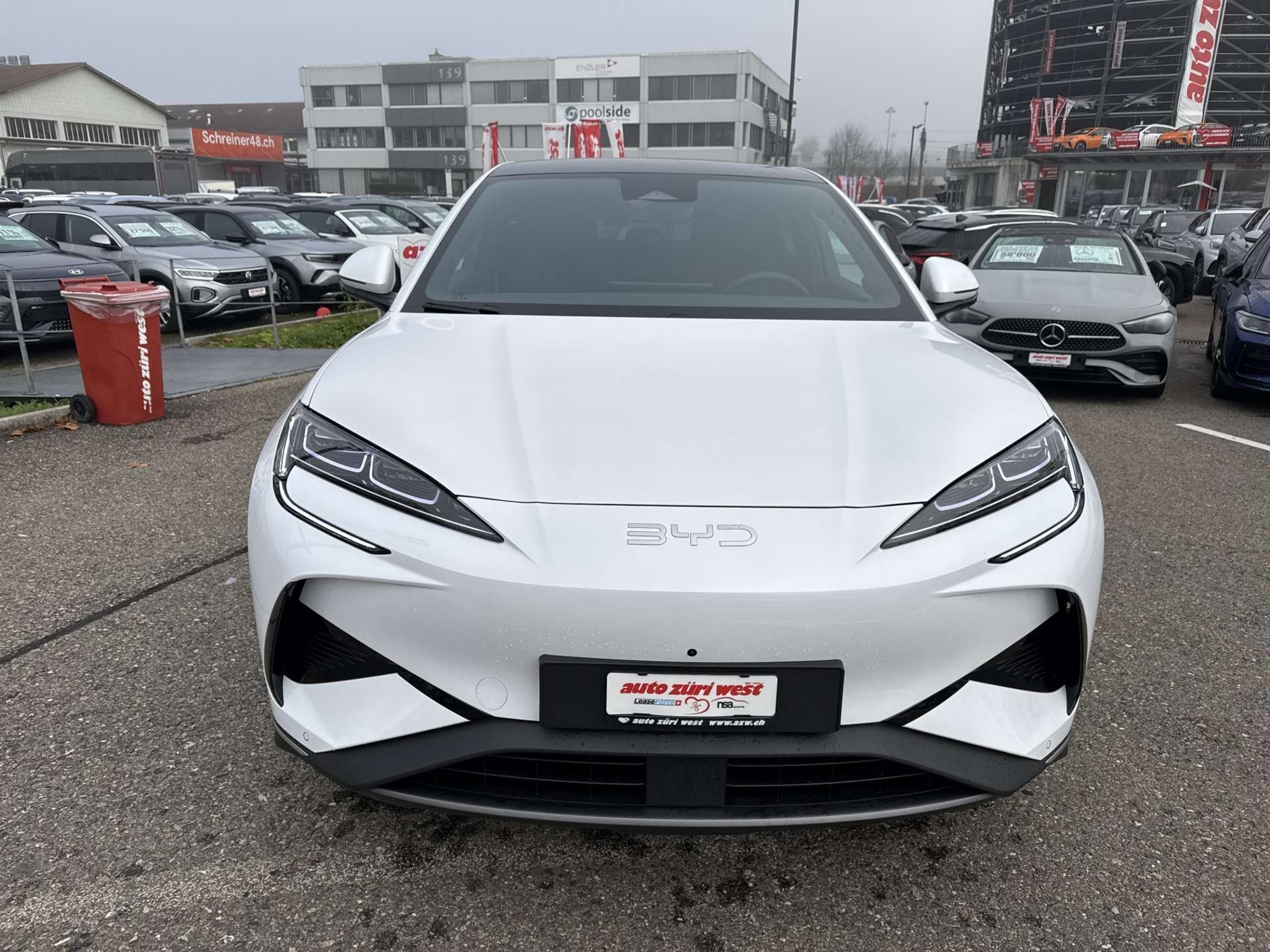 listing desktop thumbnail image 12