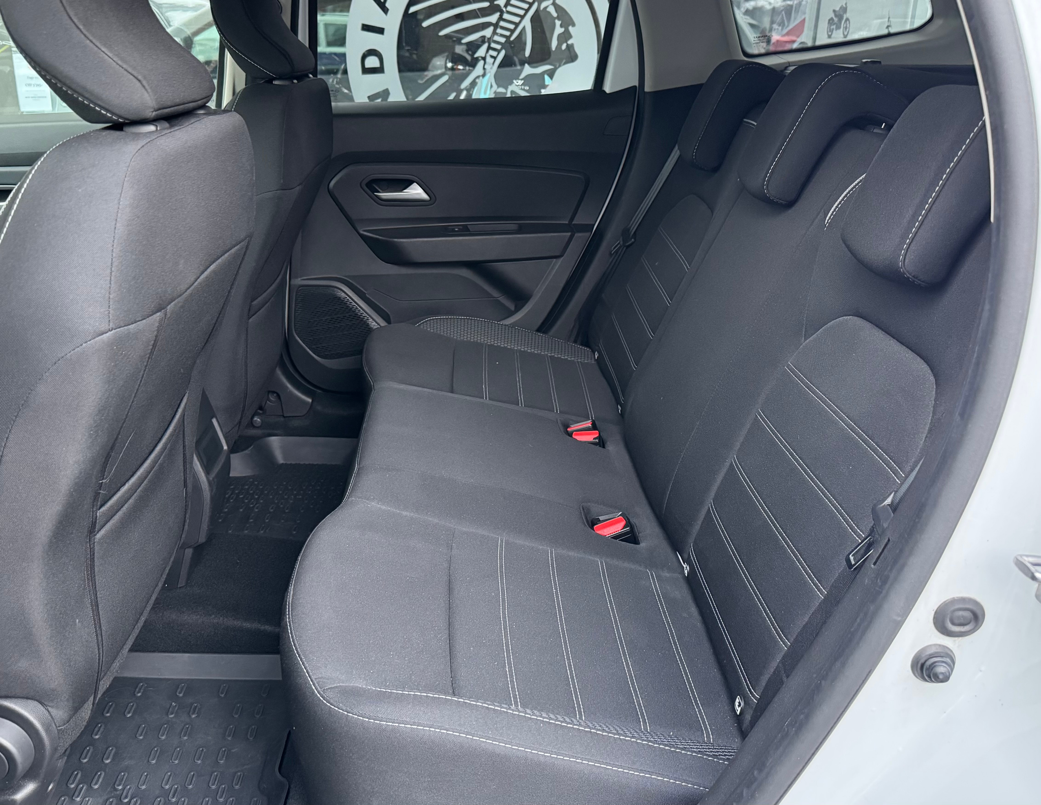 listing desktop thumbnail image 9