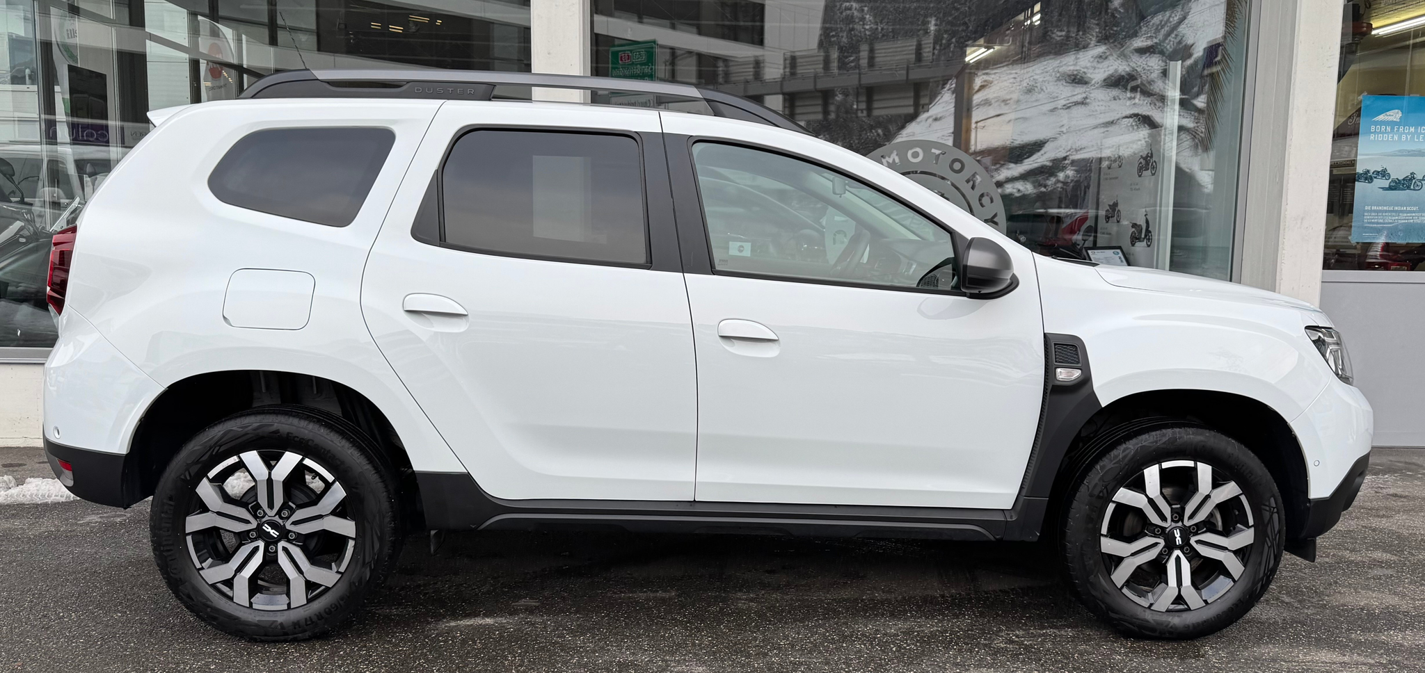 listing desktop thumbnail image 1