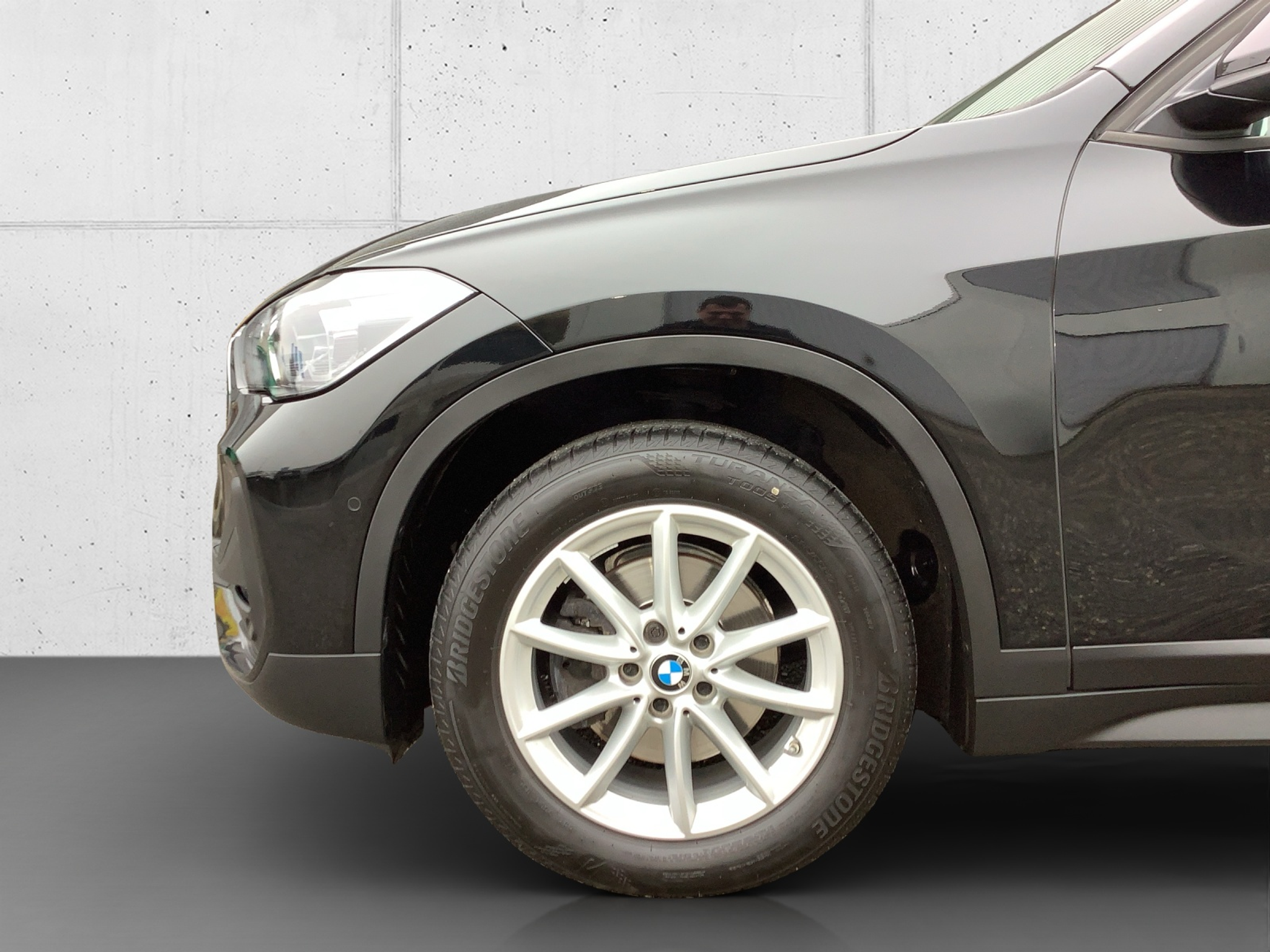 listing desktop thumbnail image 10