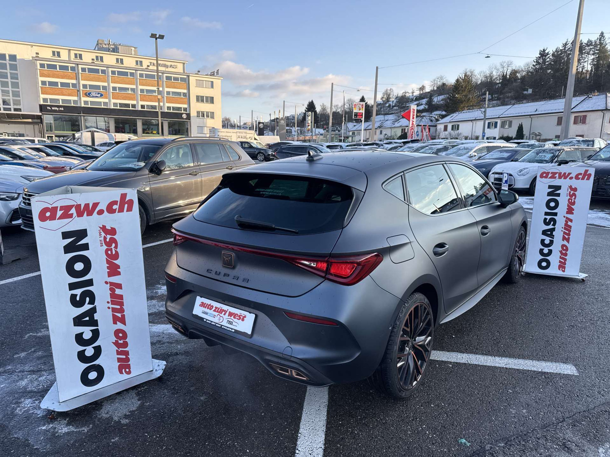 listing desktop thumbnail image 2