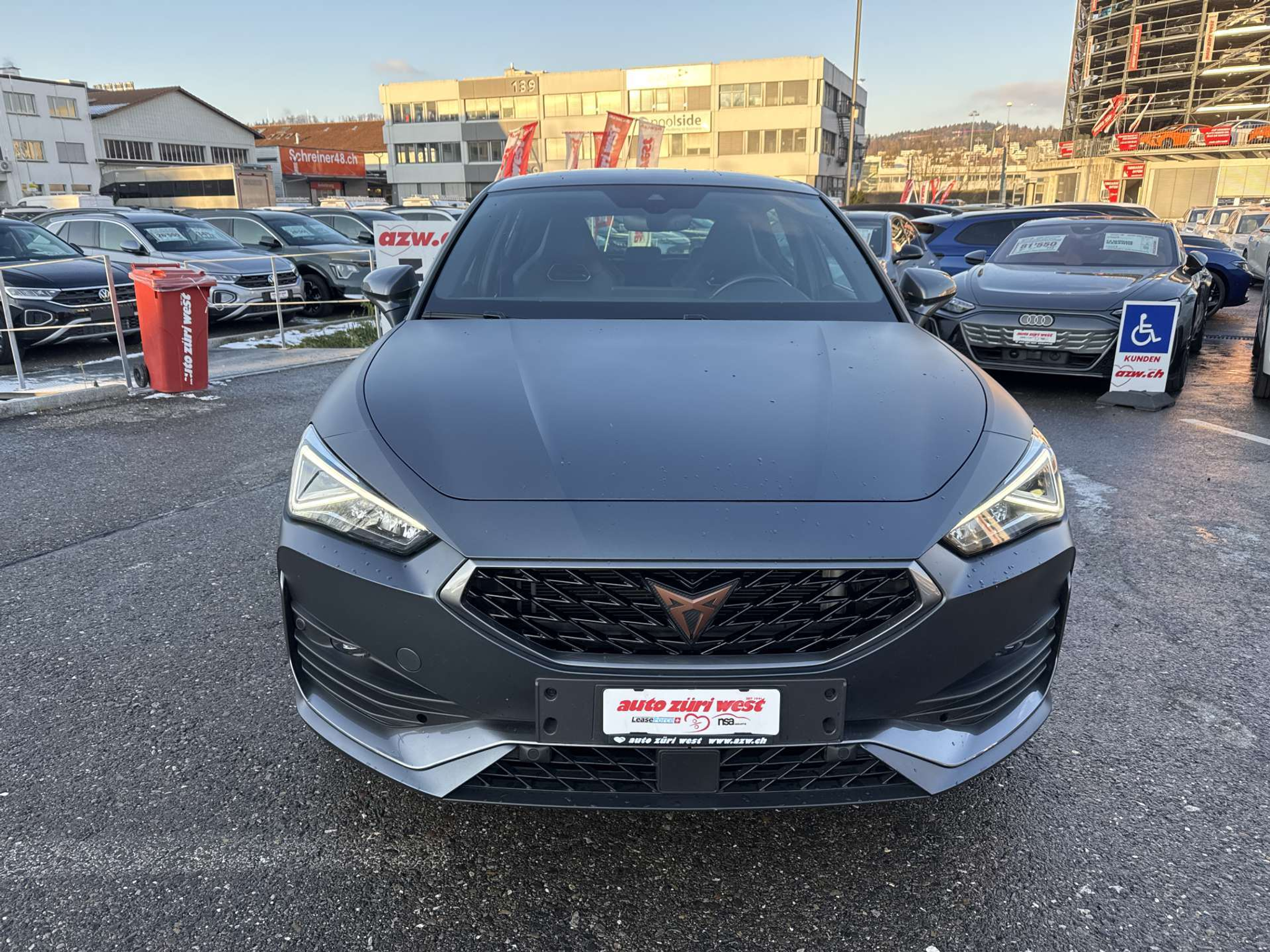 listing desktop thumbnail image 12