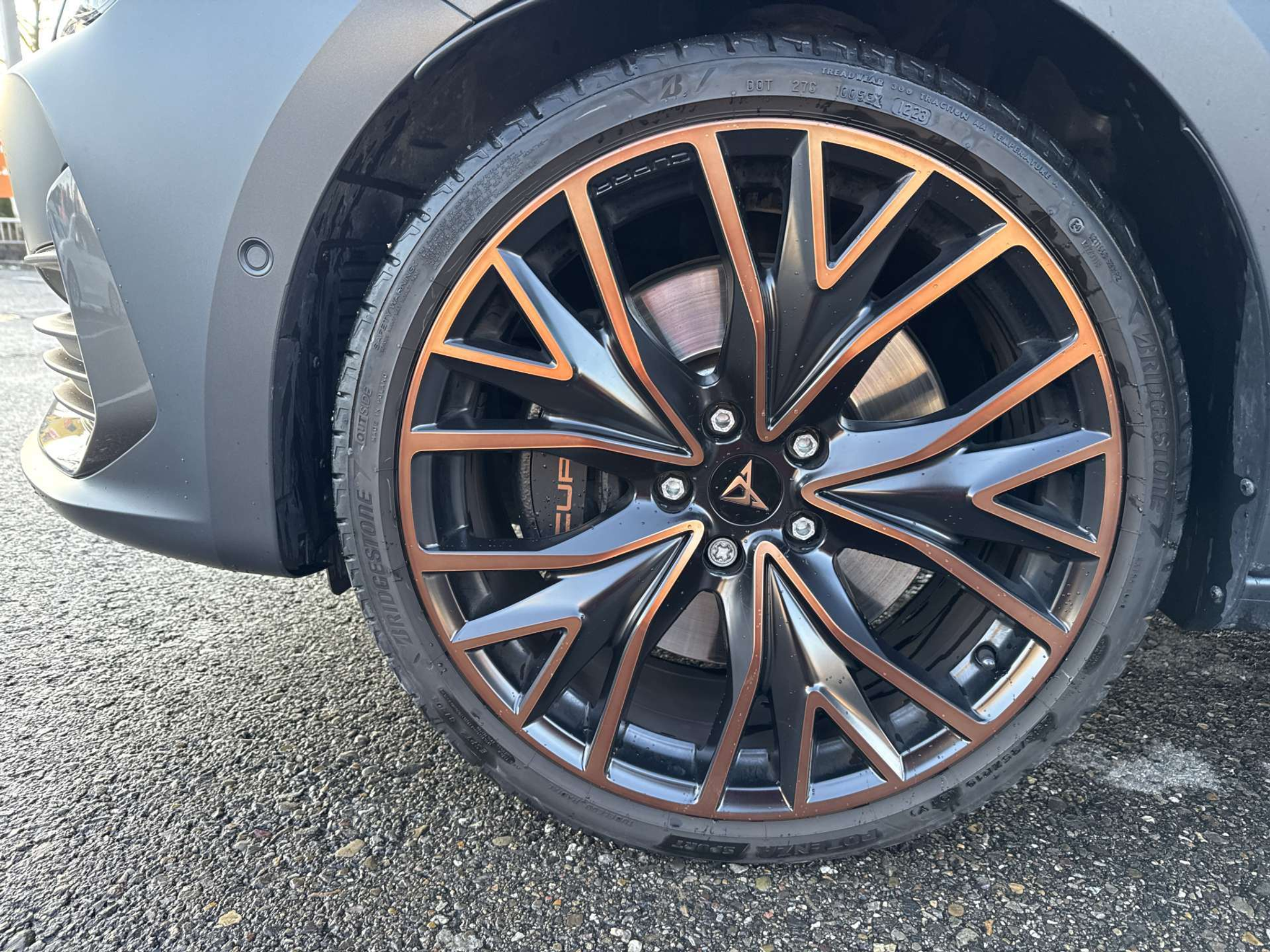 listing desktop thumbnail image 7