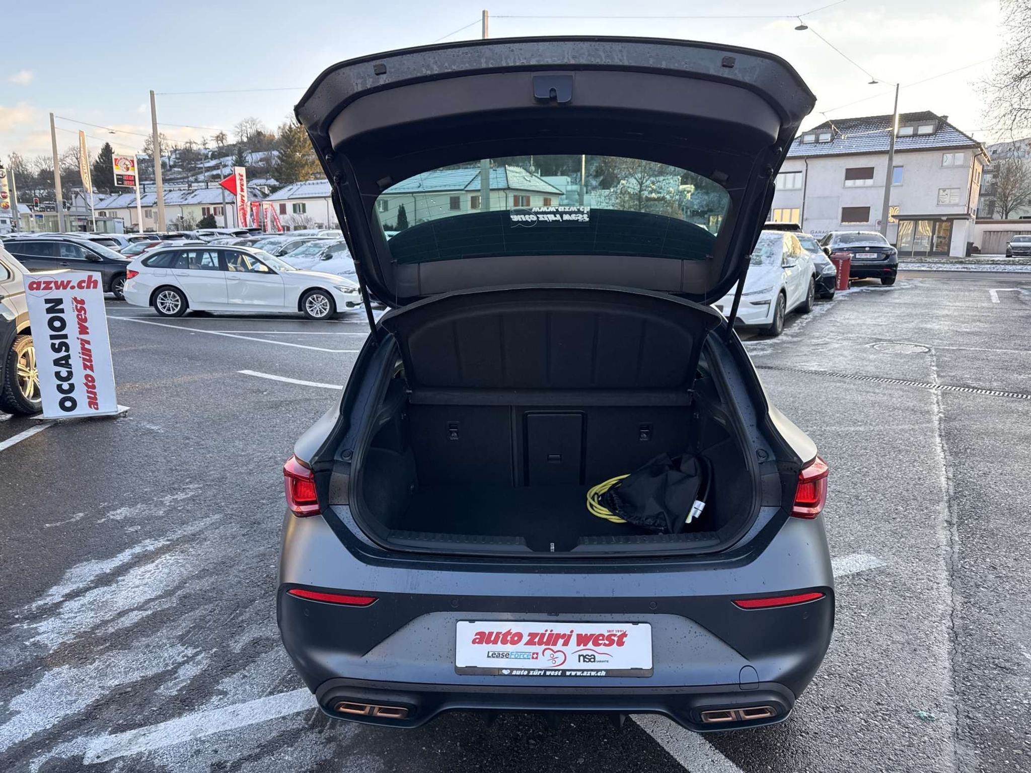 listing desktop thumbnail image 6