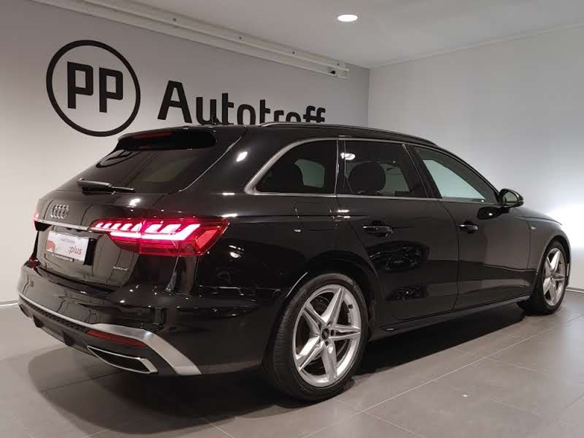 listing desktop thumbnail image 13