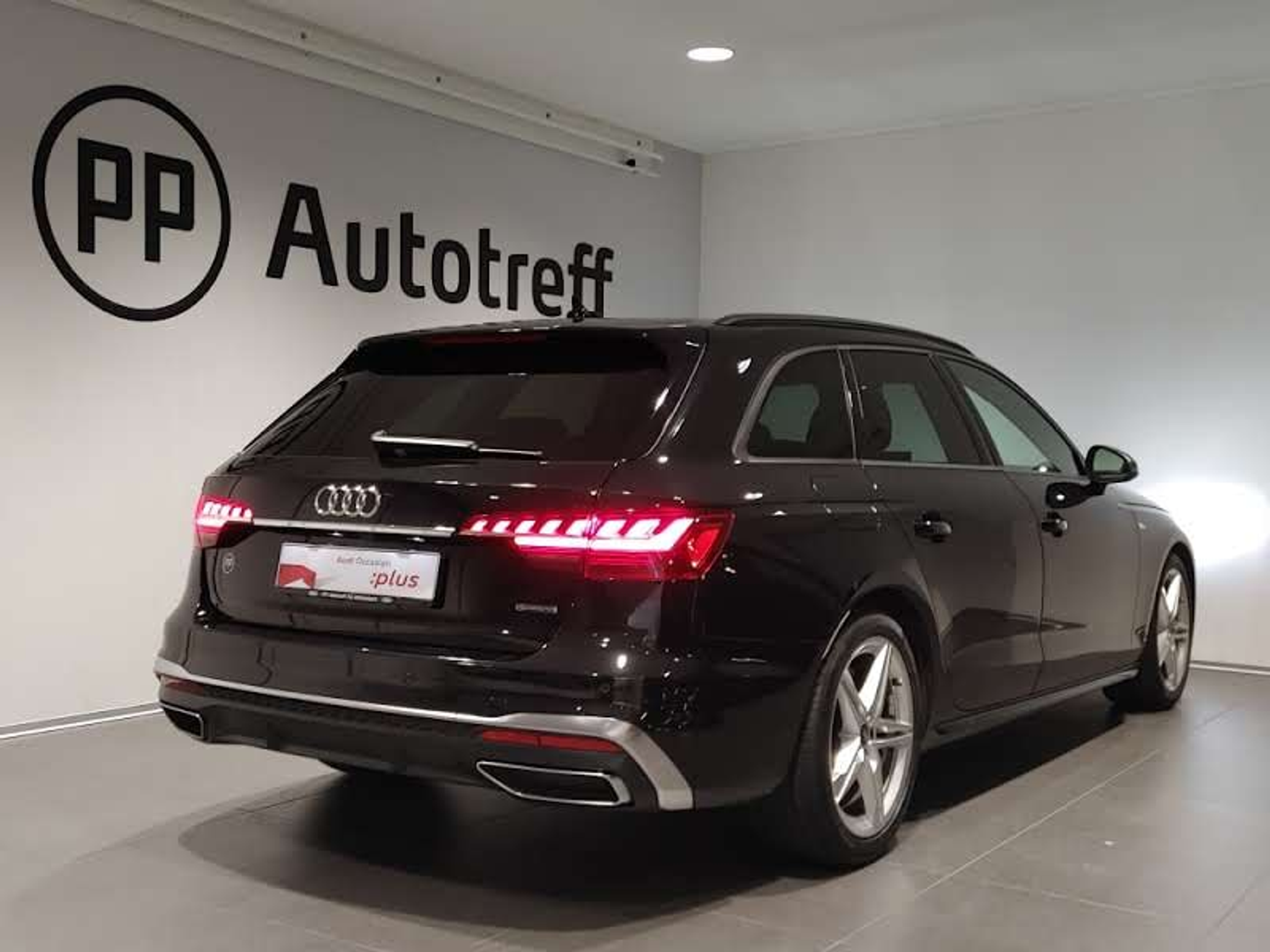 listing desktop thumbnail image 14