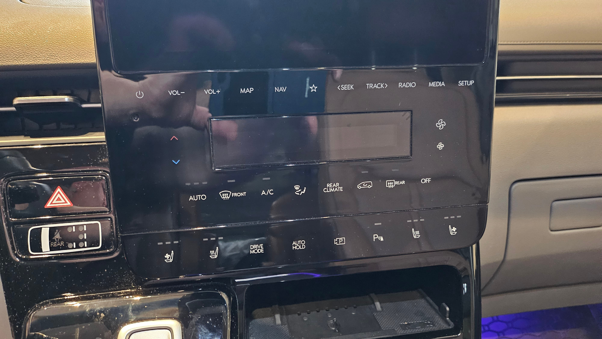 listing desktop thumbnail image 25