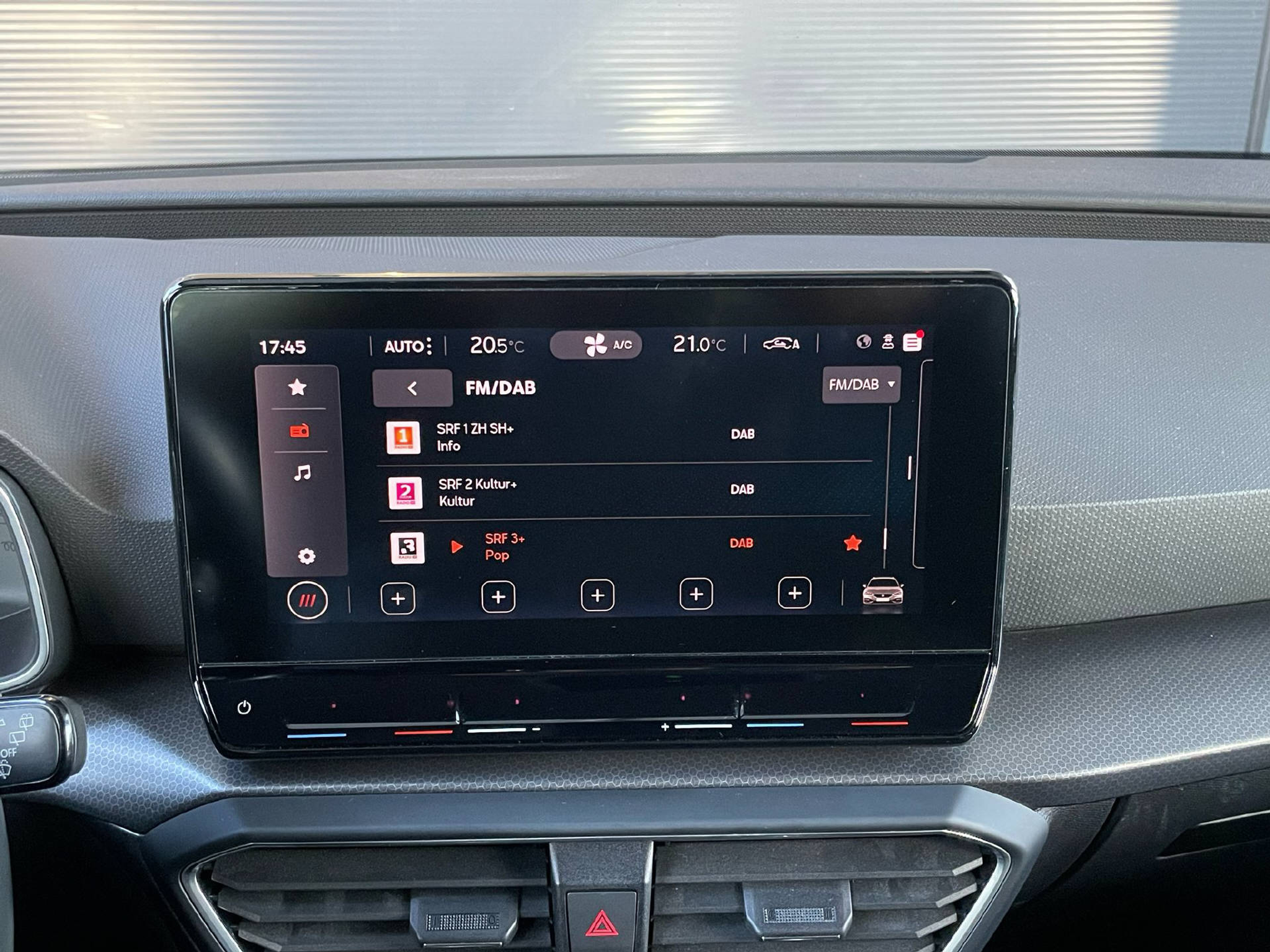 listing desktop thumbnail image 13