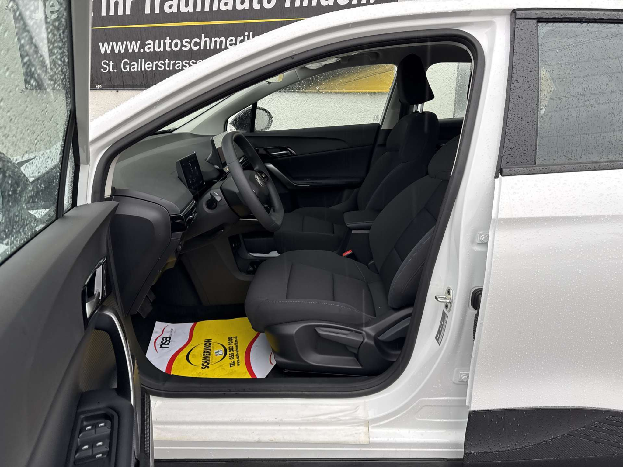 listing desktop thumbnail image 6