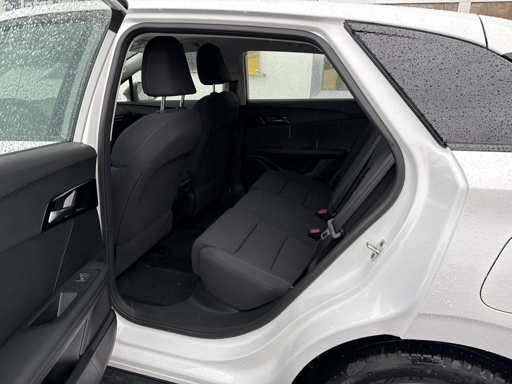 listing desktop thumbnail image 7