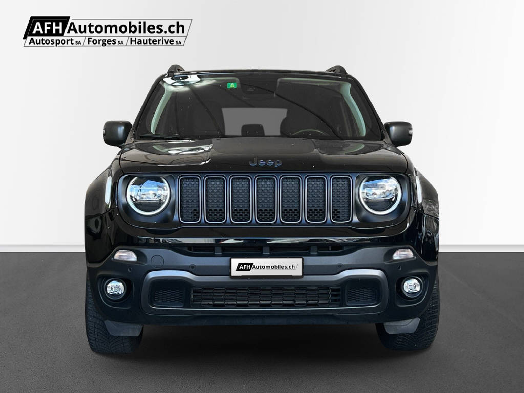 listing desktop thumbnail image 3