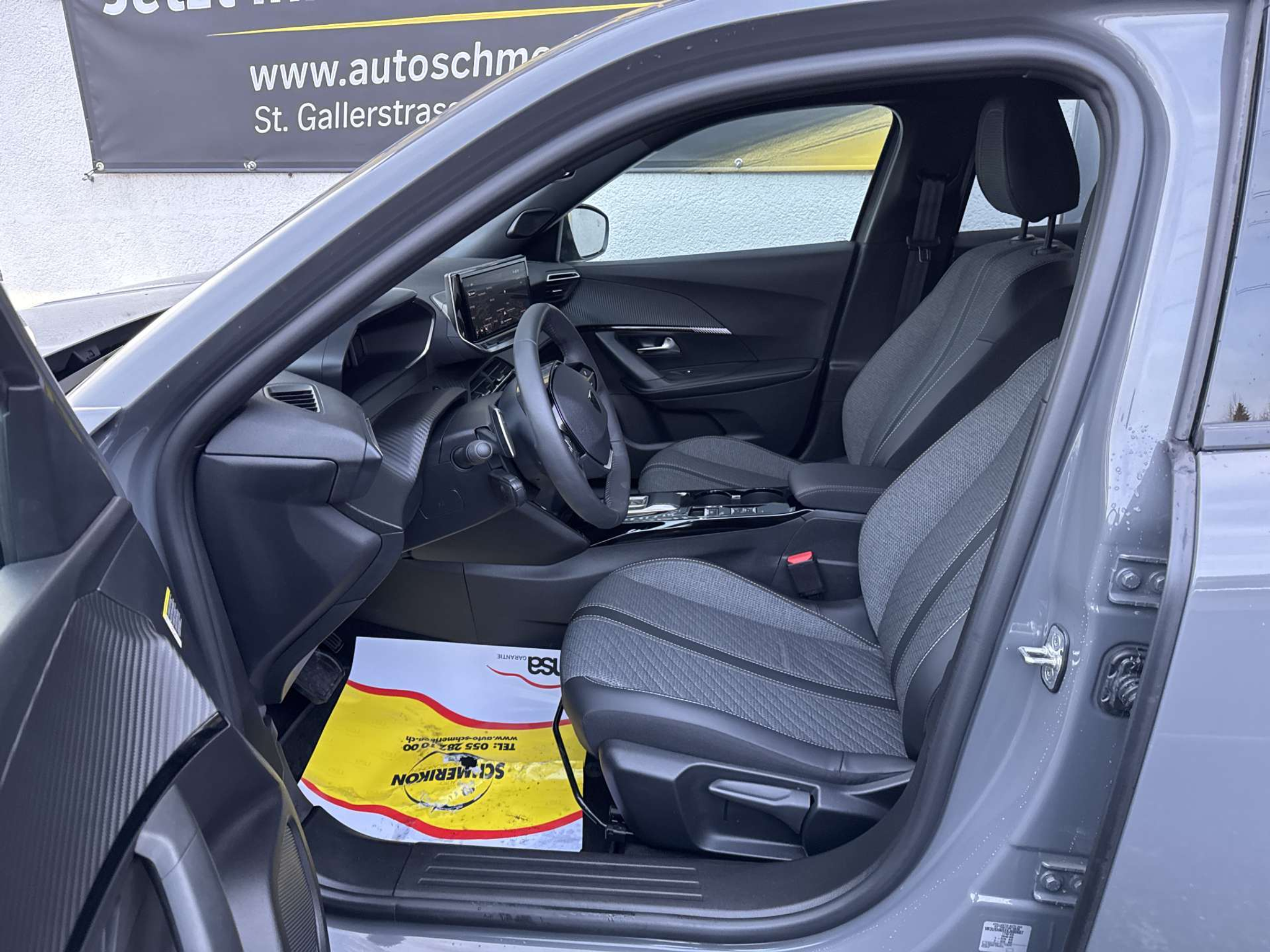 listing desktop thumbnail image 6