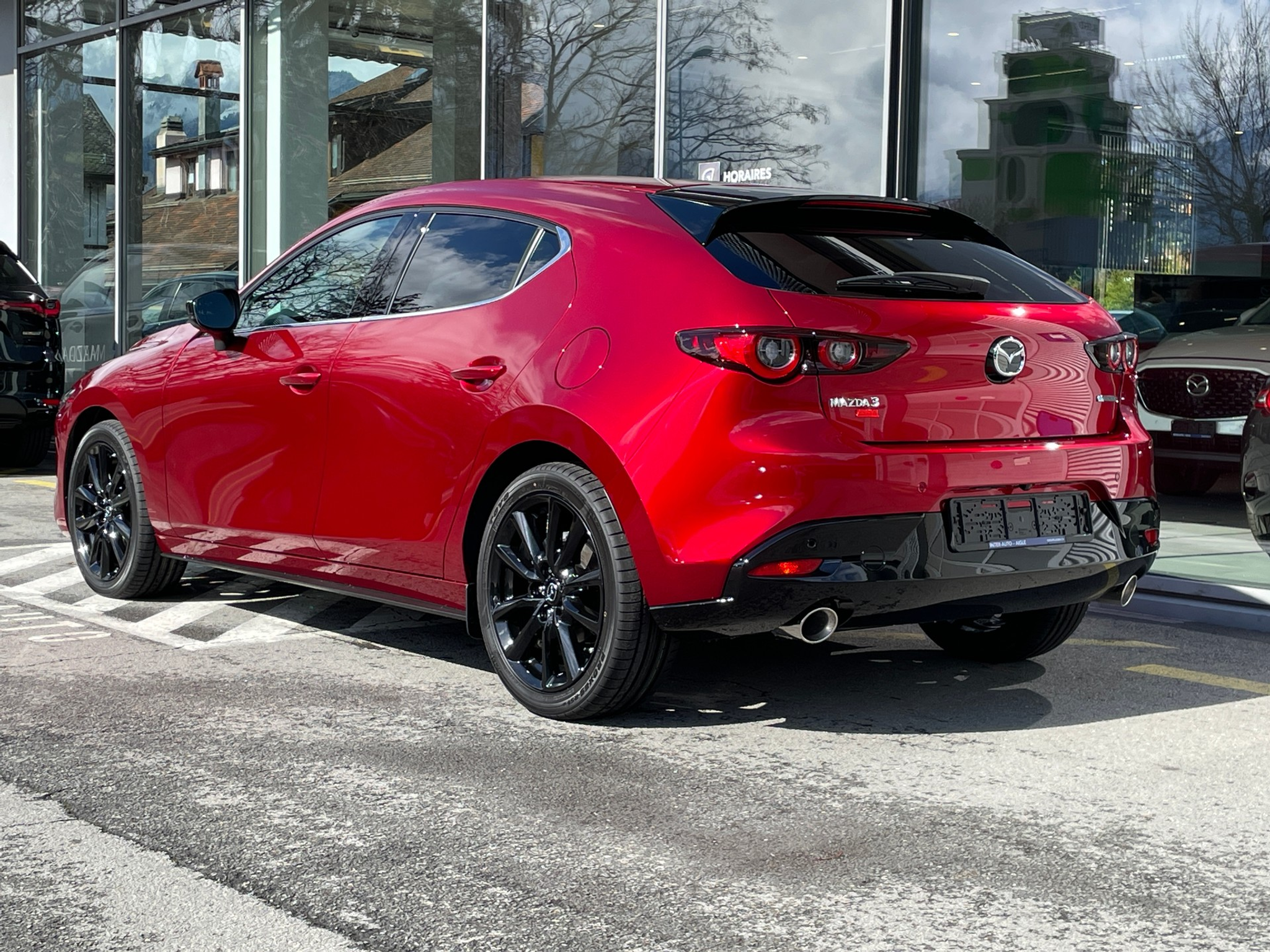 listing desktop thumbnail image 2