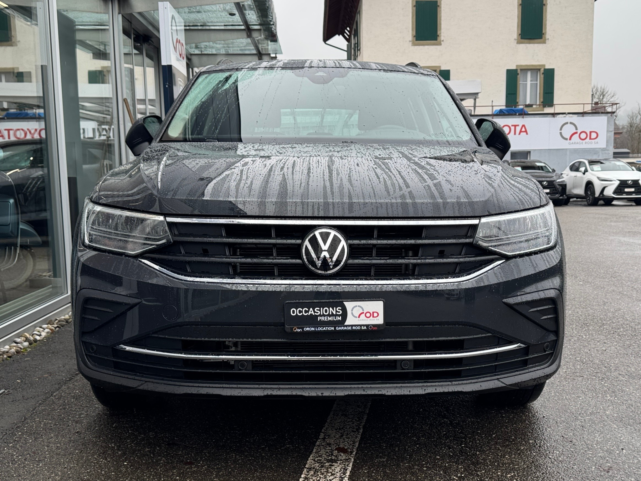 listing desktop thumbnail image 2