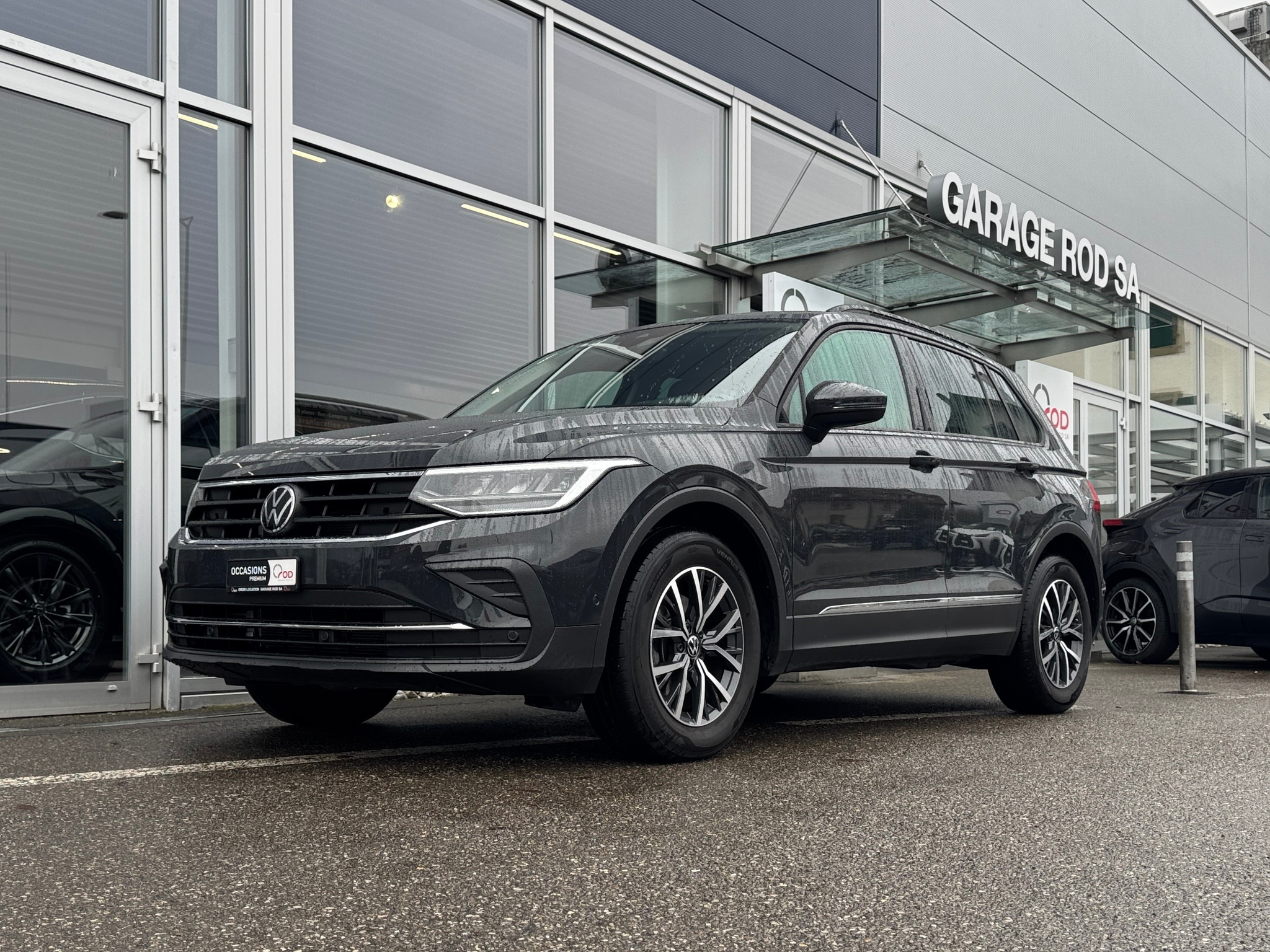 listing desktop thumbnail image 1