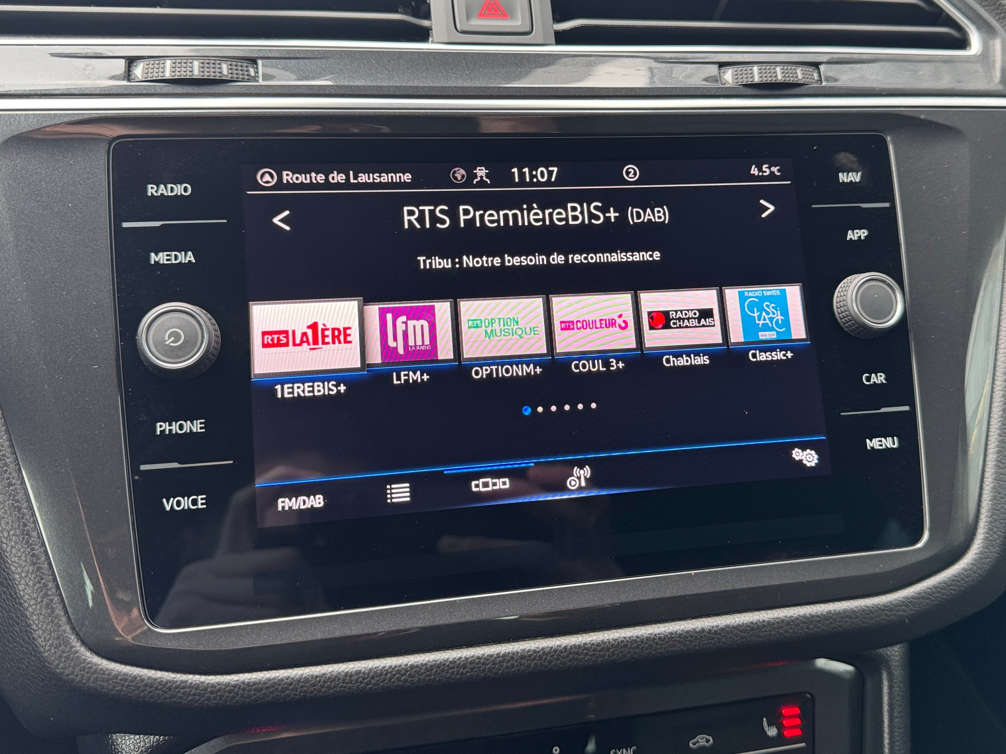 listing desktop thumbnail image 16