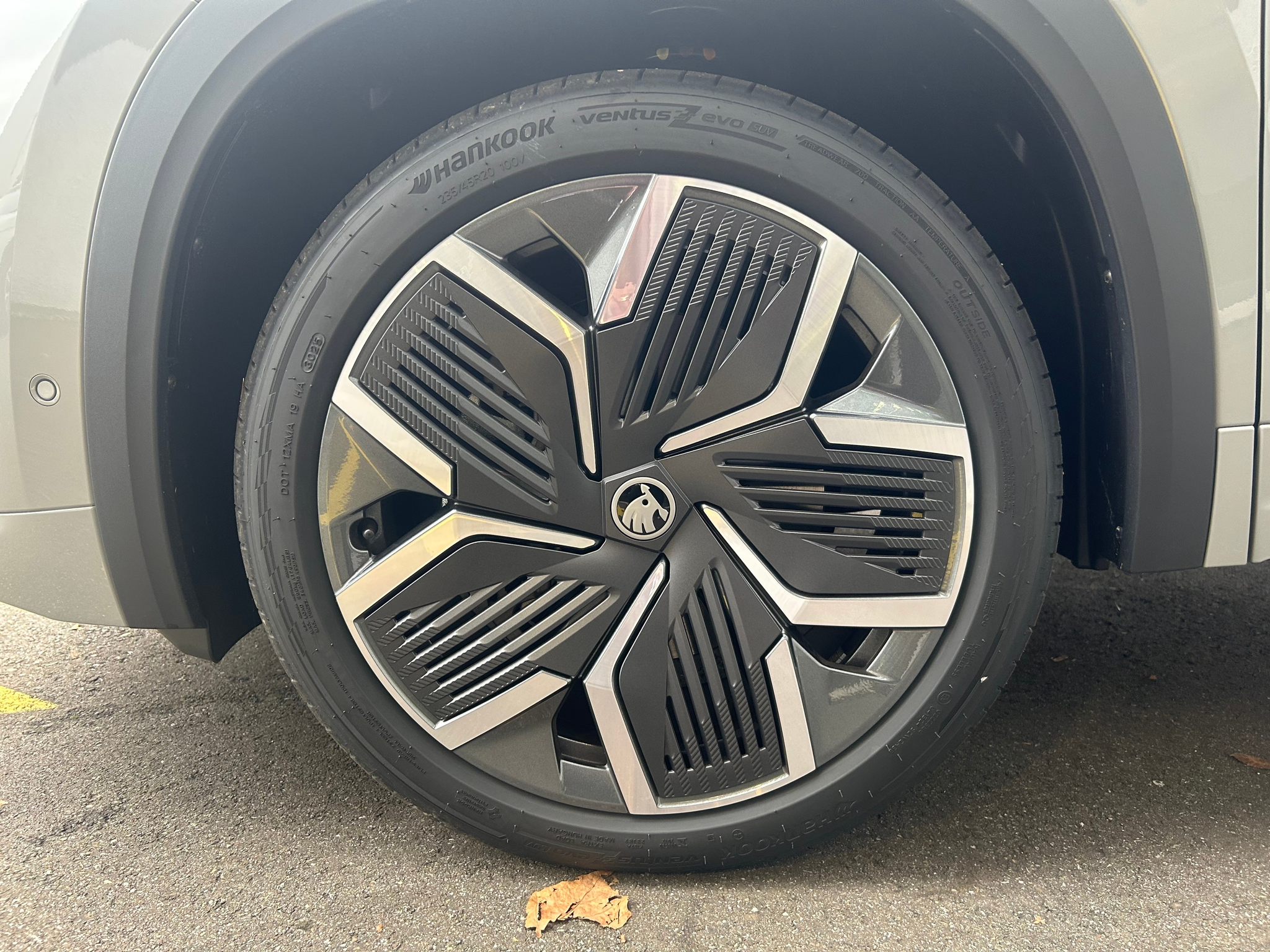 listing desktop thumbnail image 14