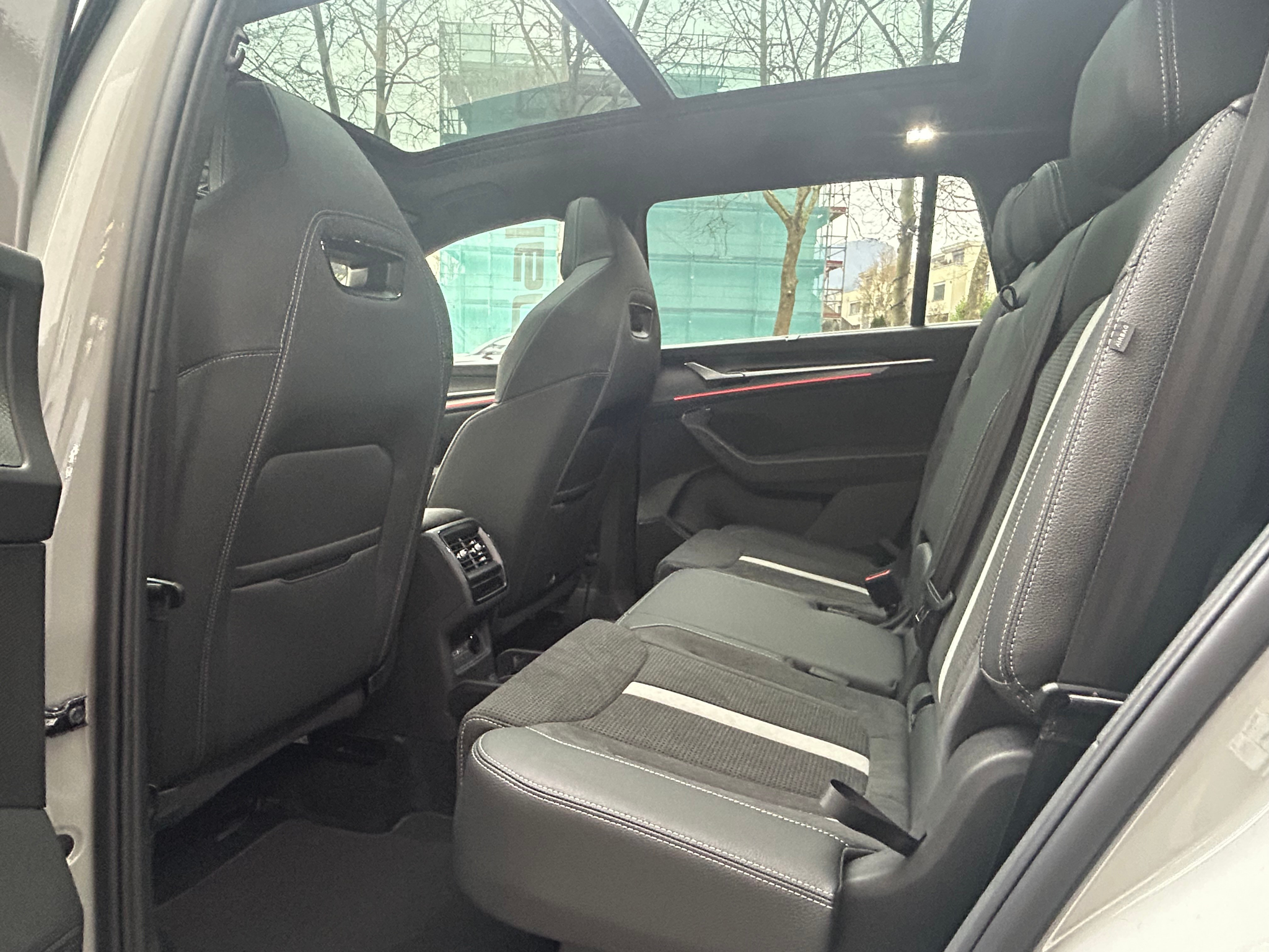 listing desktop thumbnail image 10