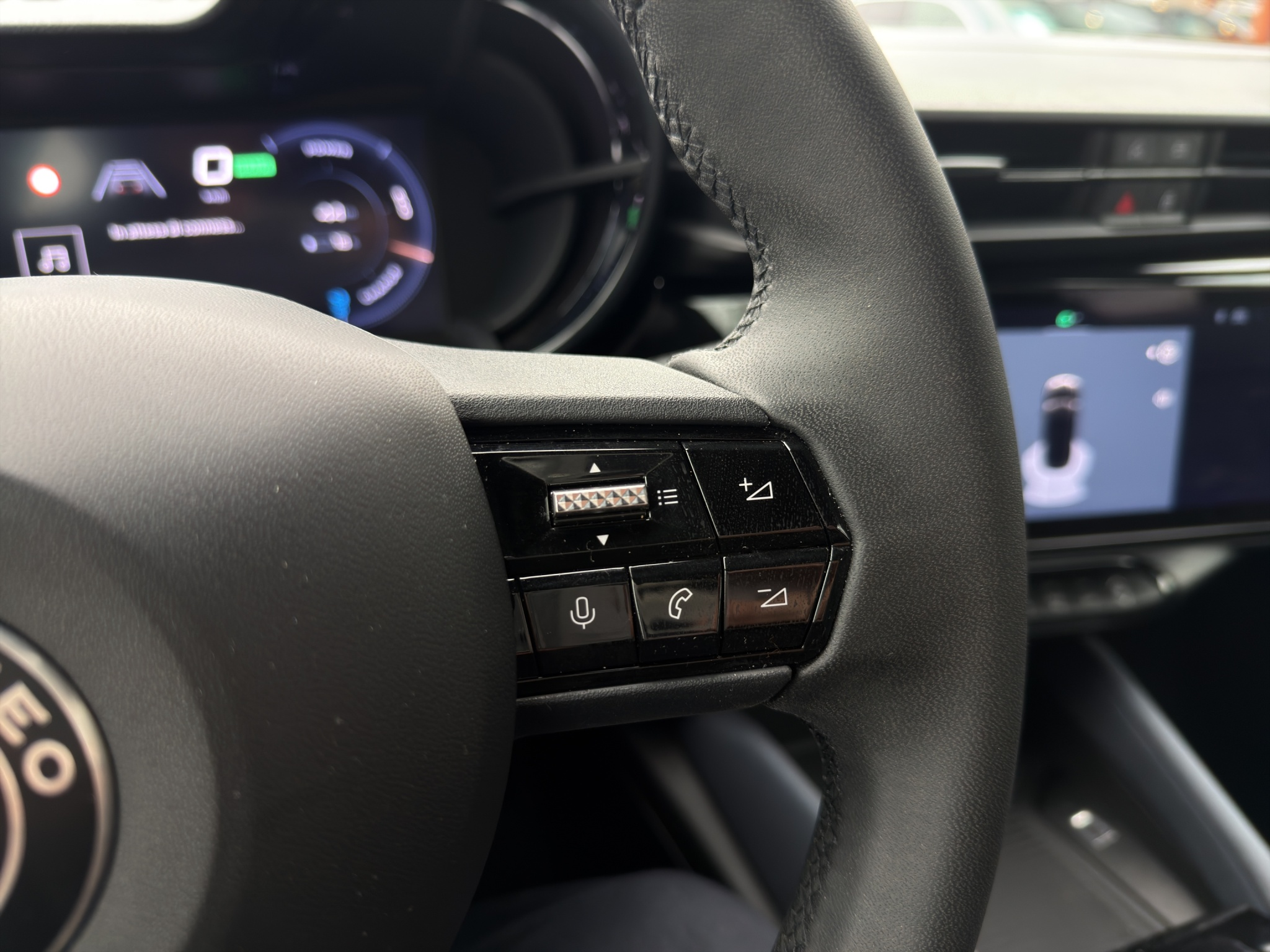 listing desktop thumbnail image 27