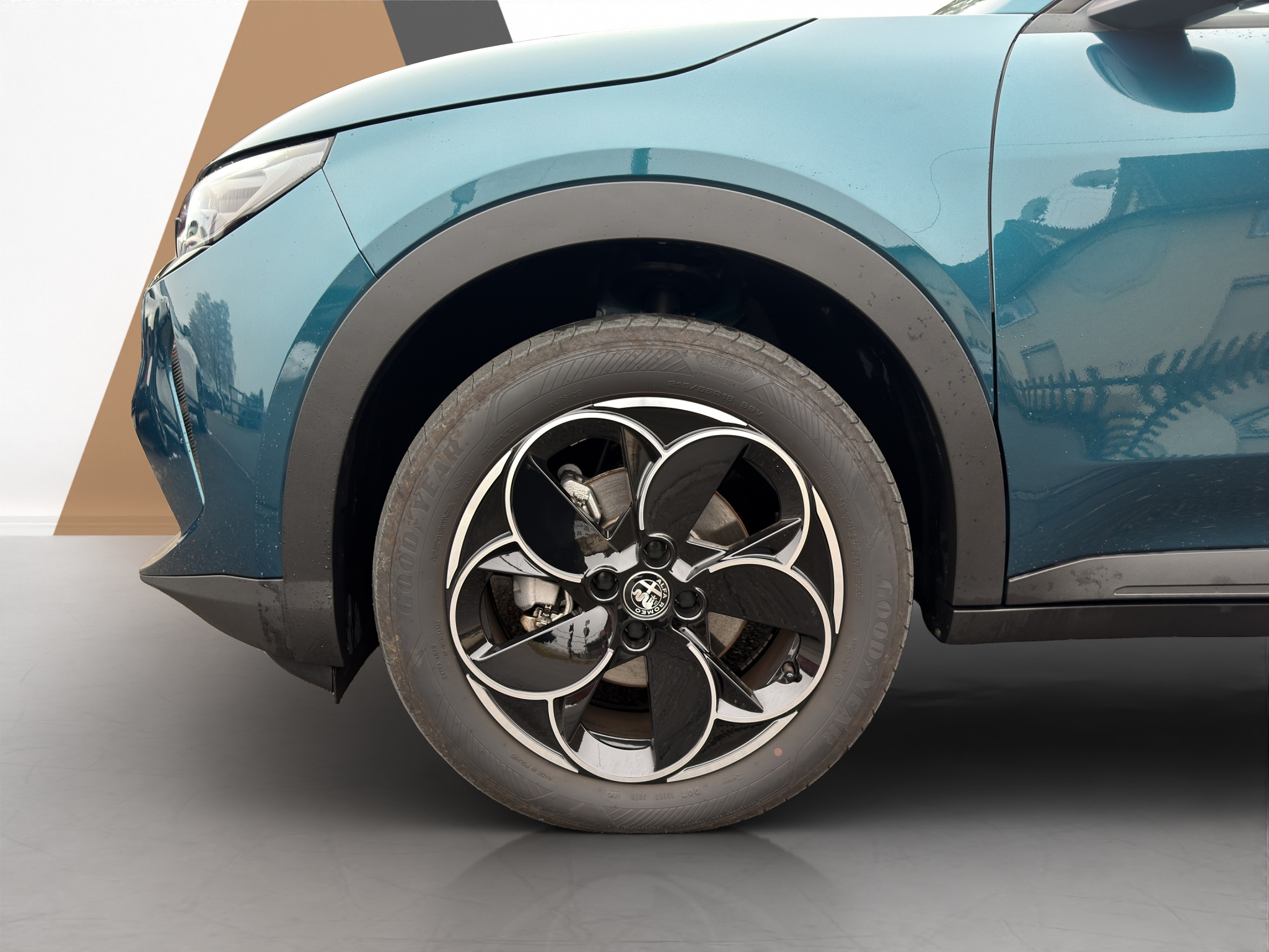 listing desktop thumbnail image 18