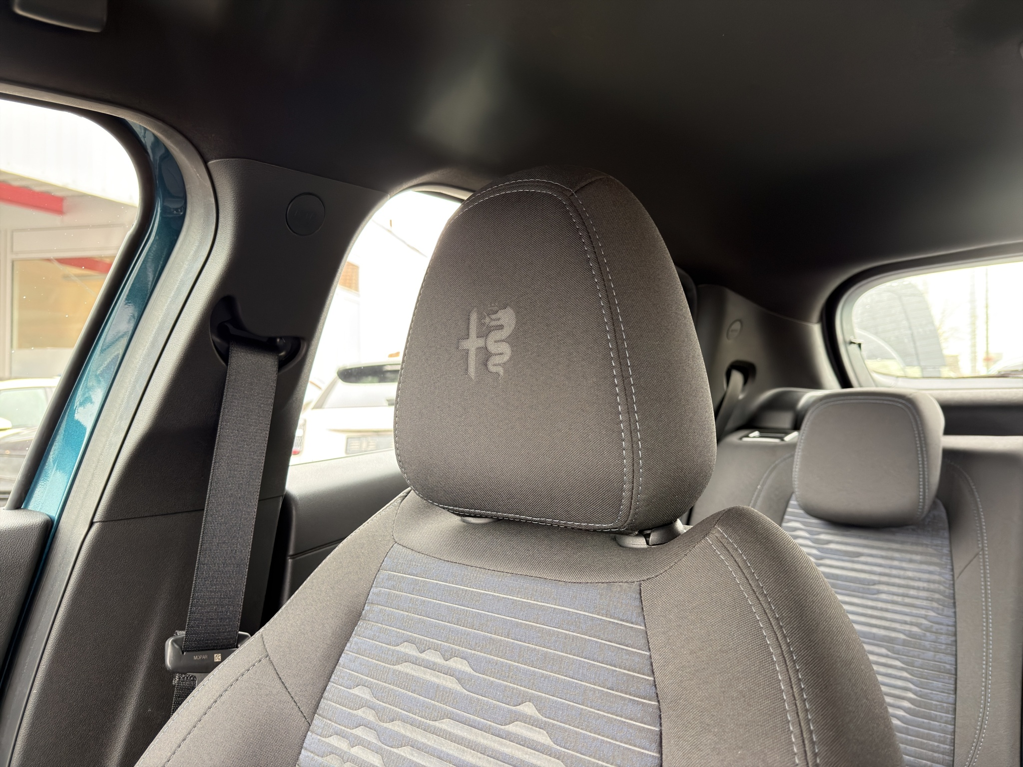 listing desktop thumbnail image 25