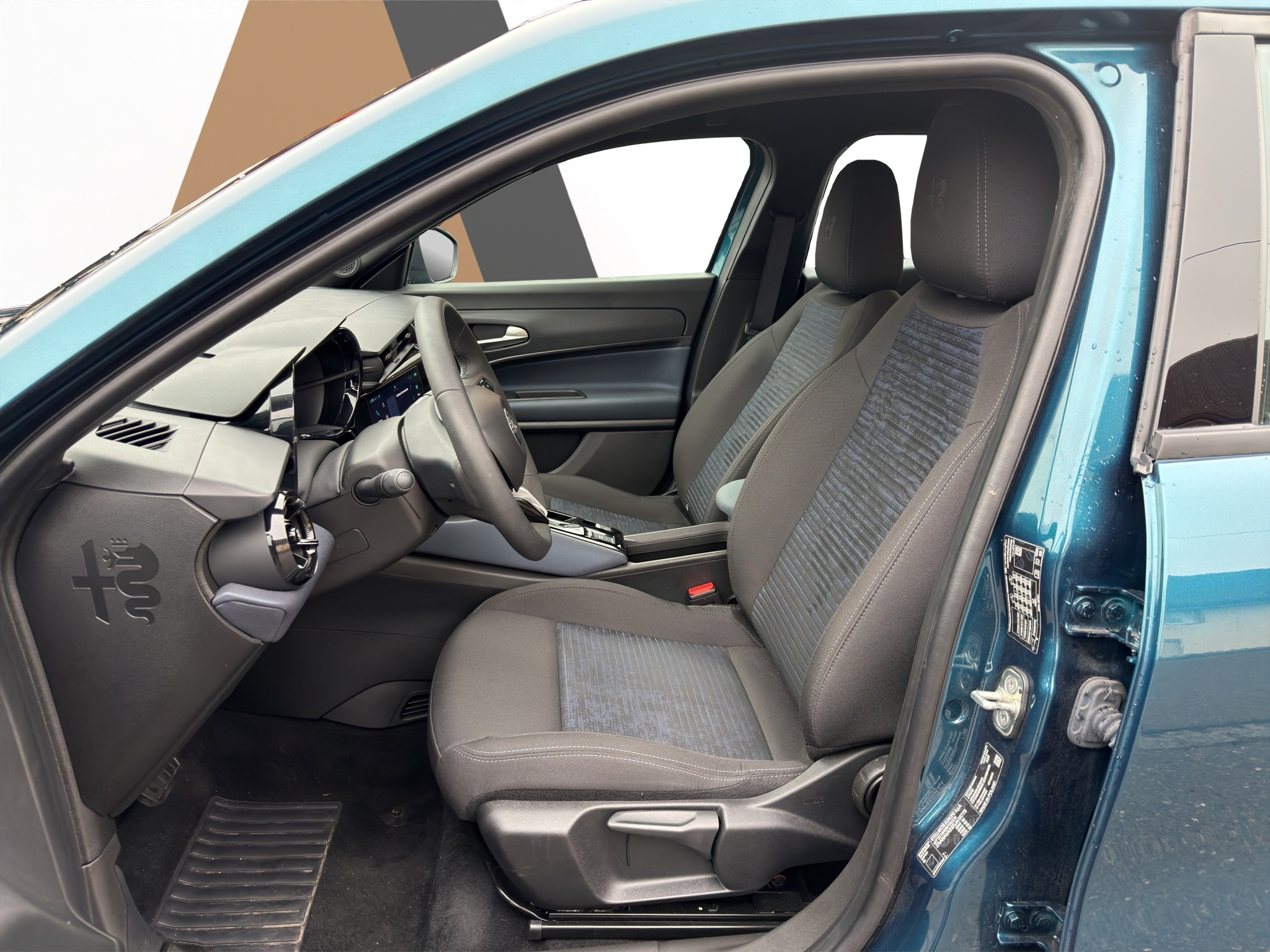 listing desktop thumbnail image 8