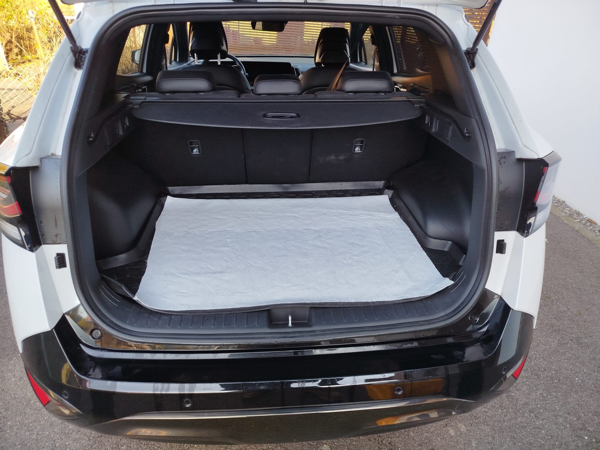 listing desktop thumbnail image 9