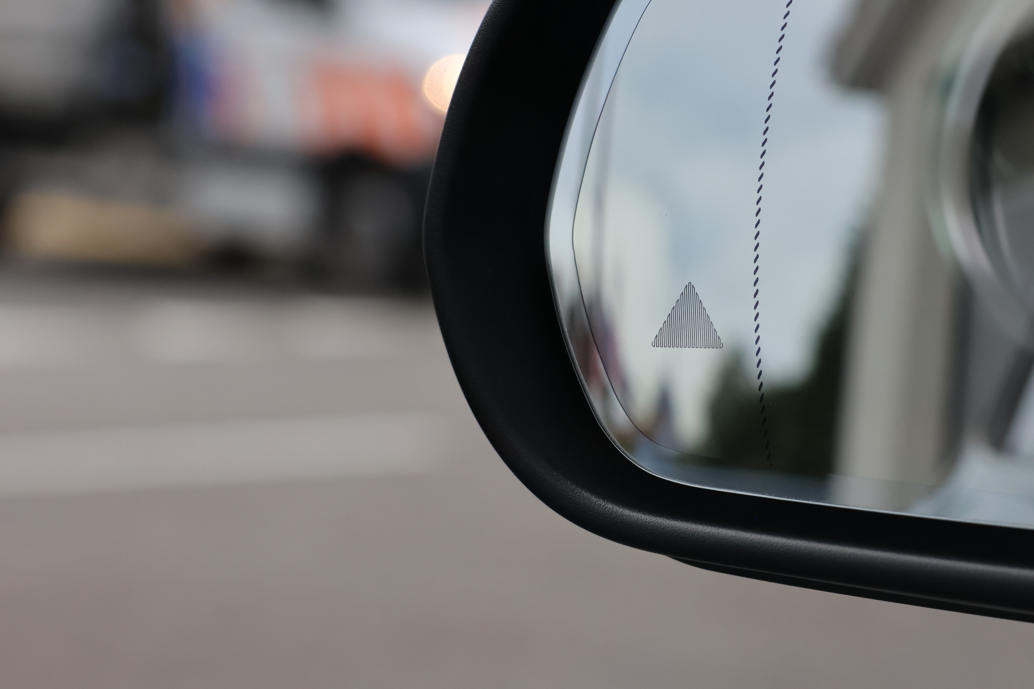 listing desktop thumbnail image 25