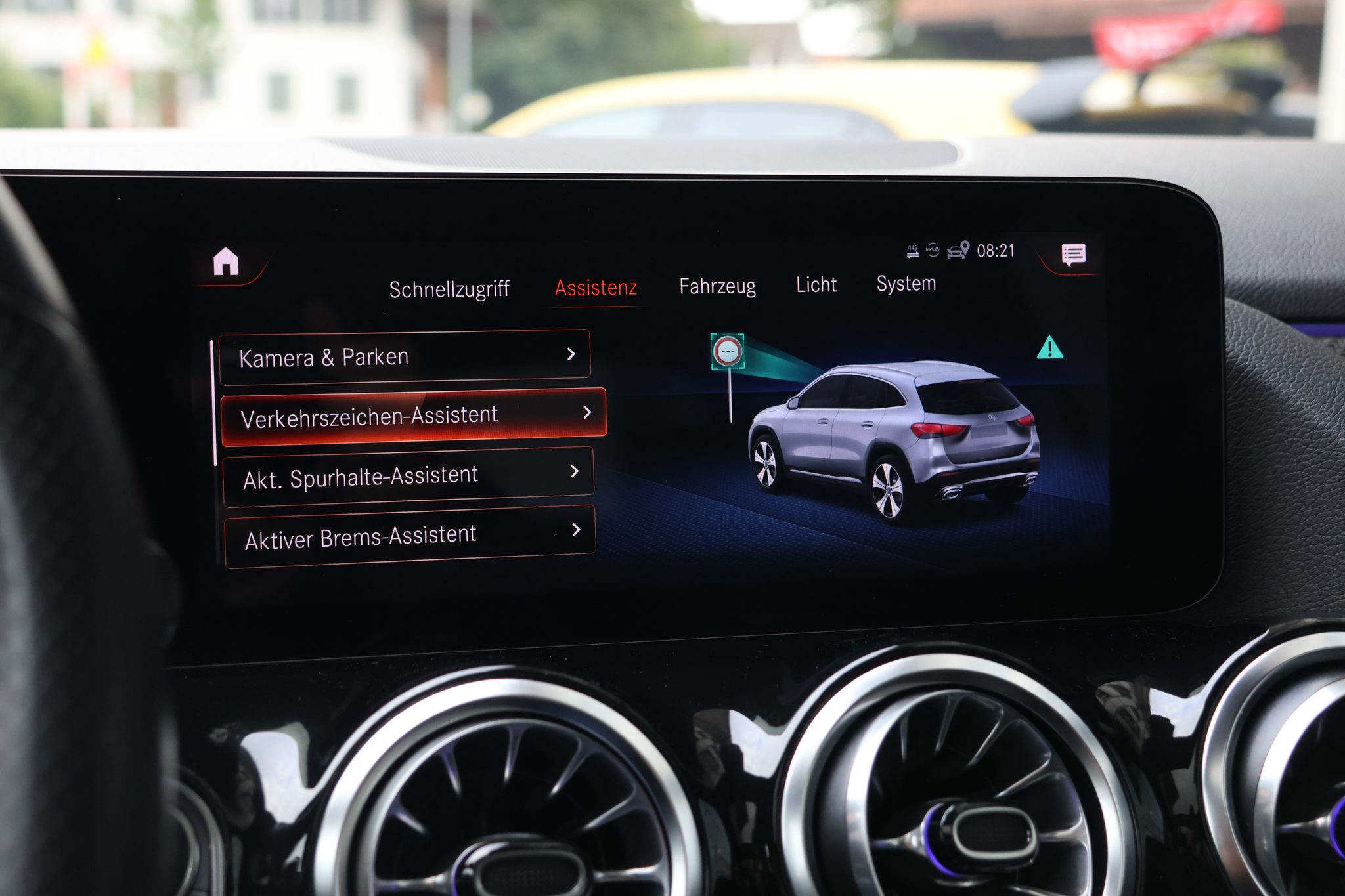 listing desktop thumbnail image 23