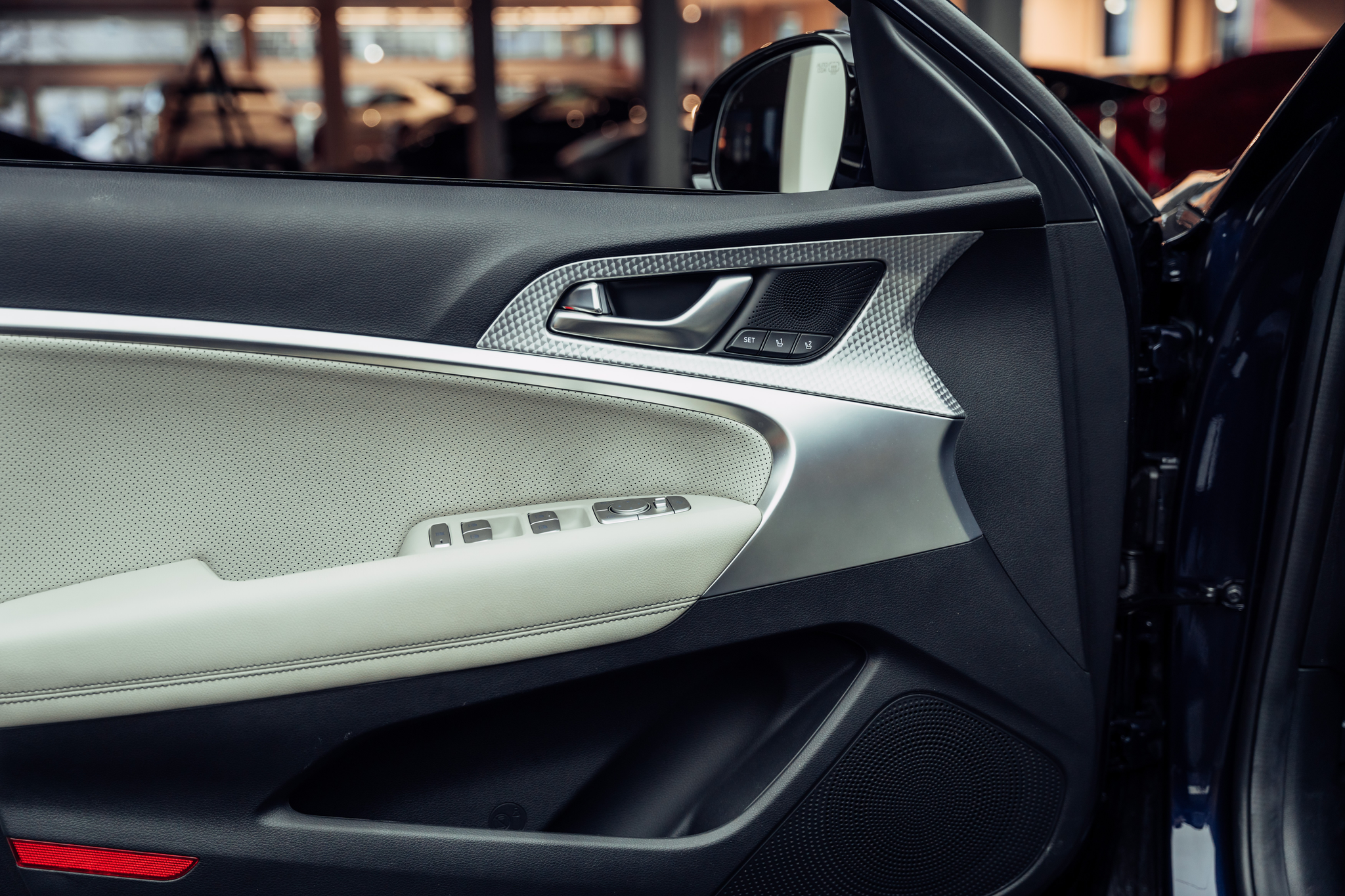 listing desktop thumbnail image 11