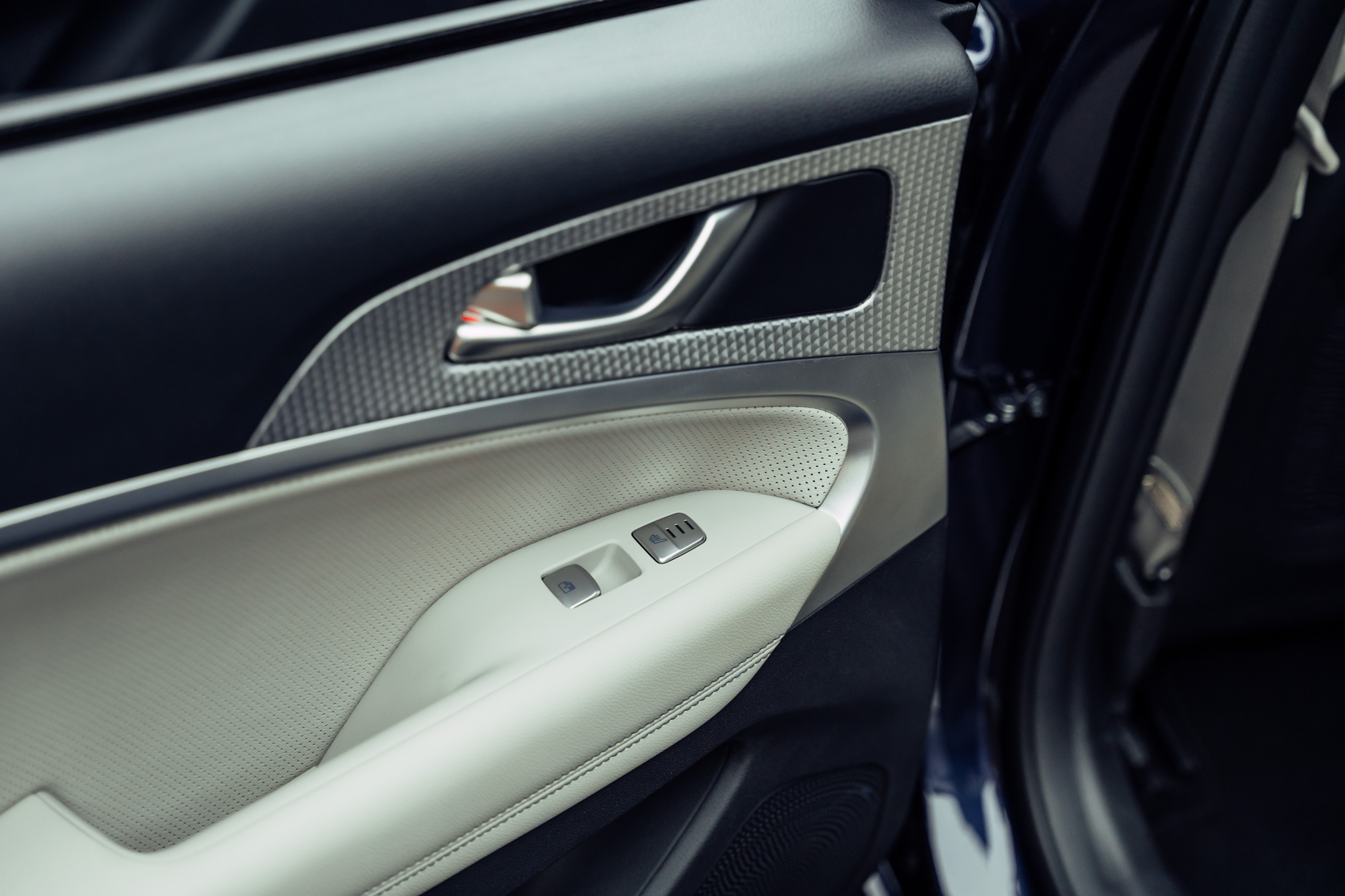 listing desktop thumbnail image 12