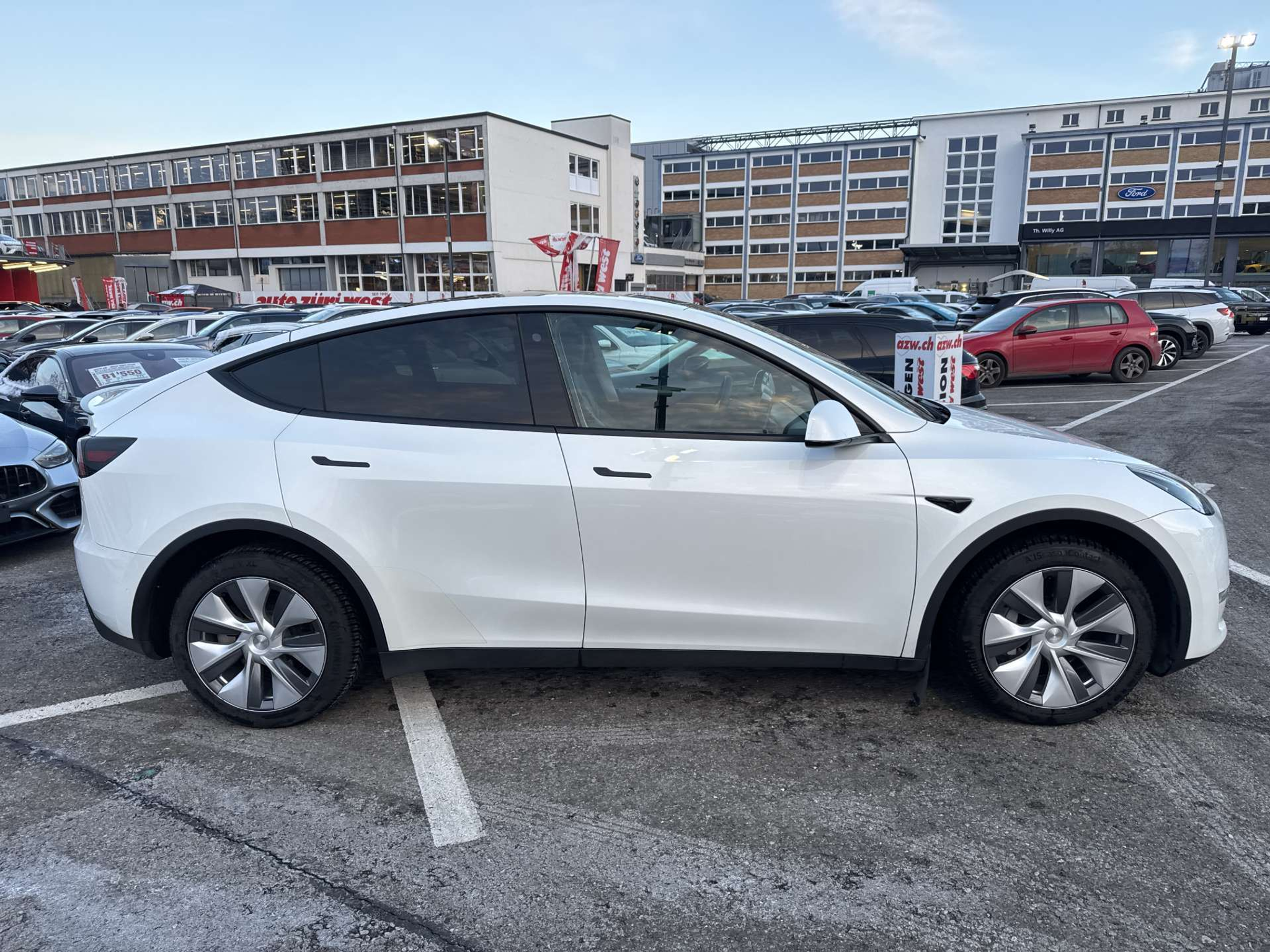 listing desktop thumbnail image 9